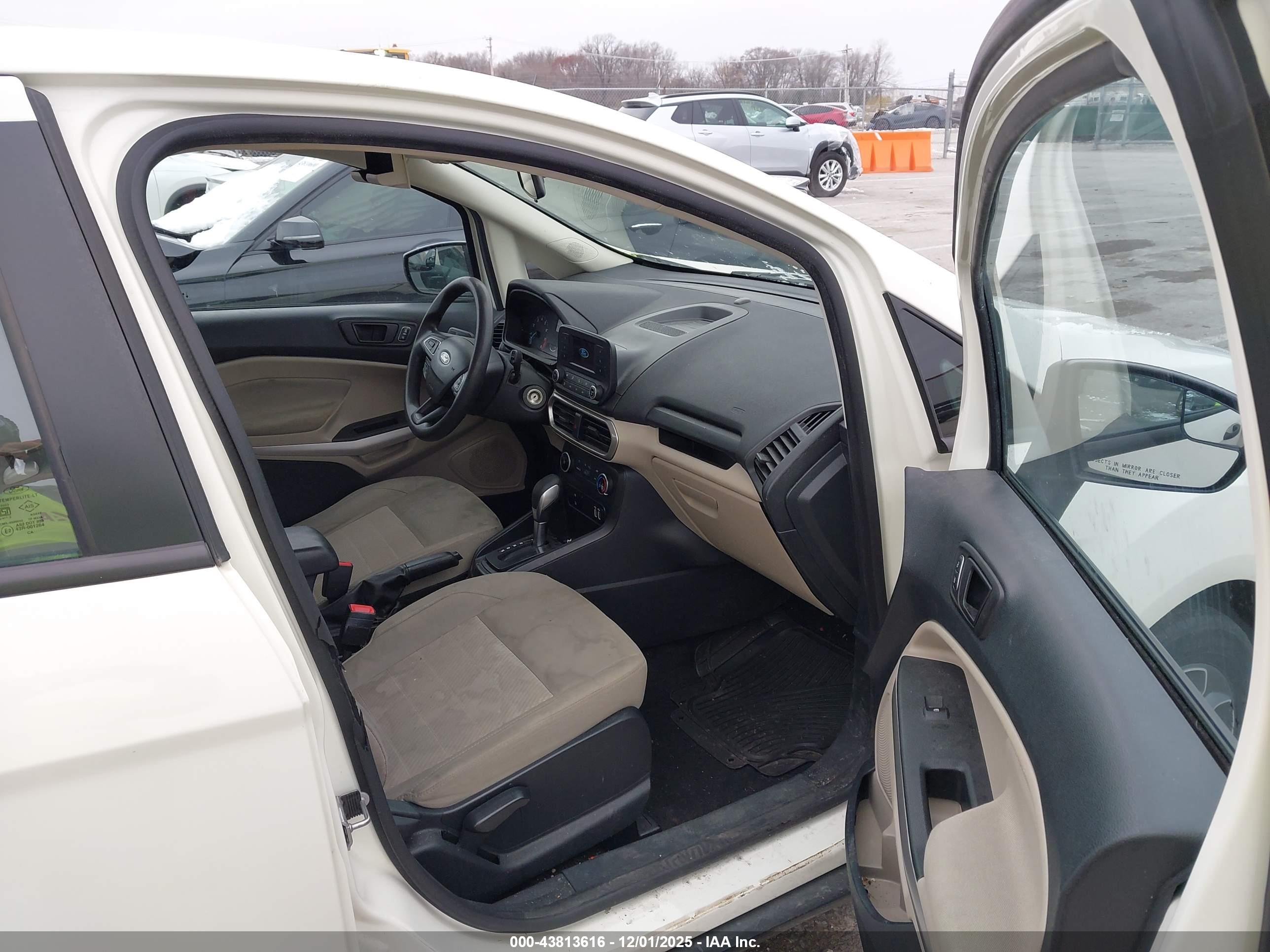 FORD ECOSPORT image 5