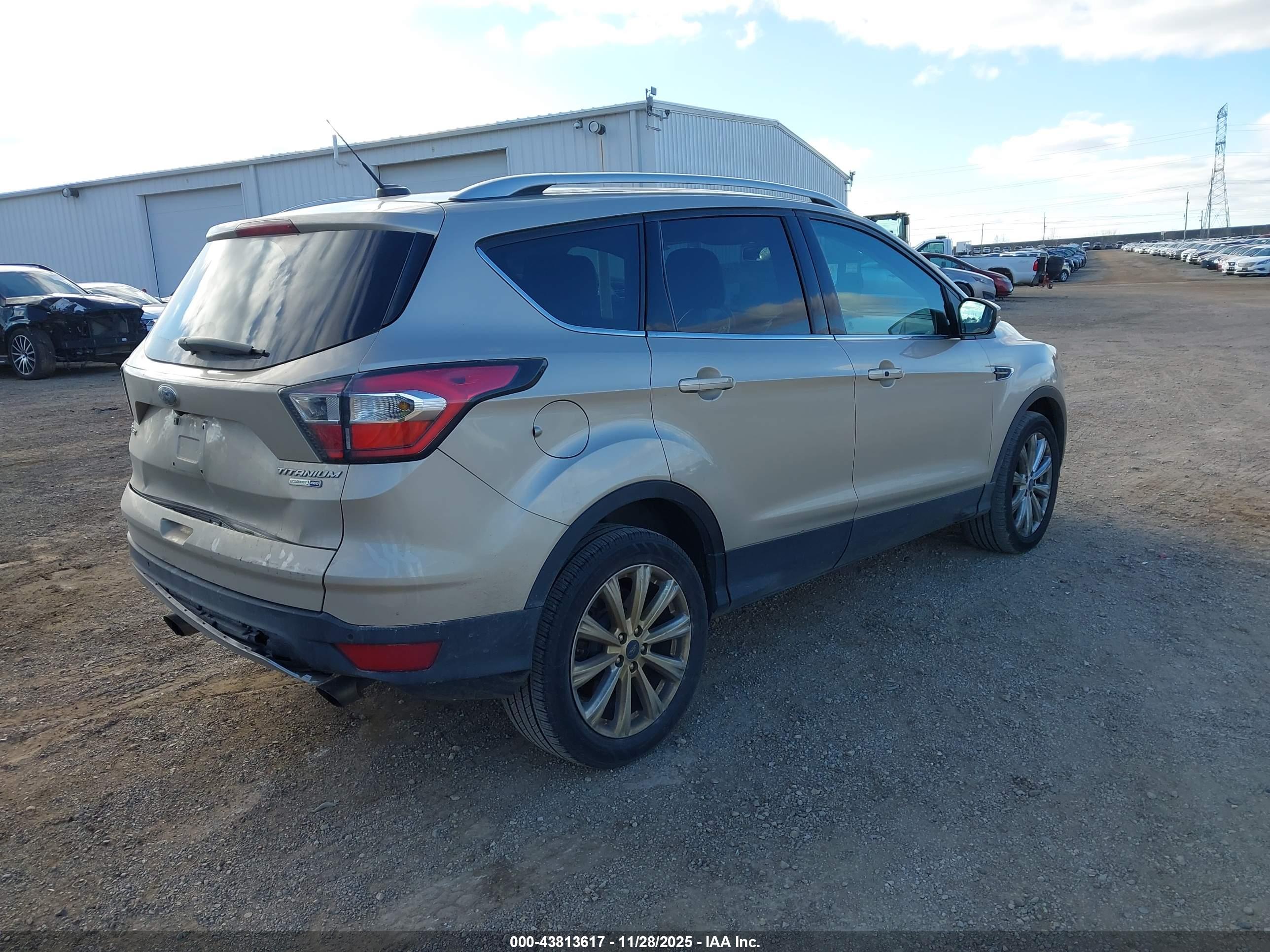 FORD ESCAPE image 4