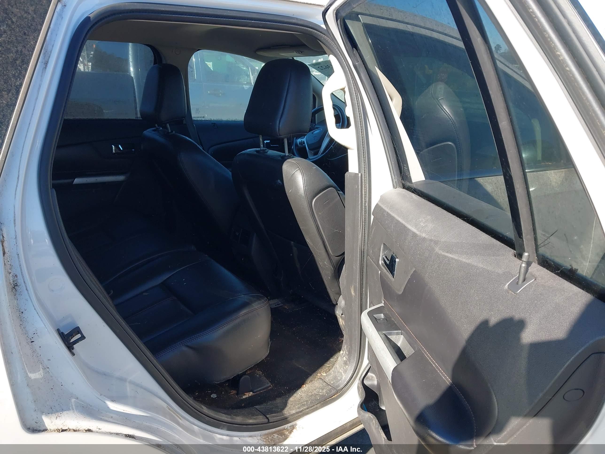 FORD EDGE image 8