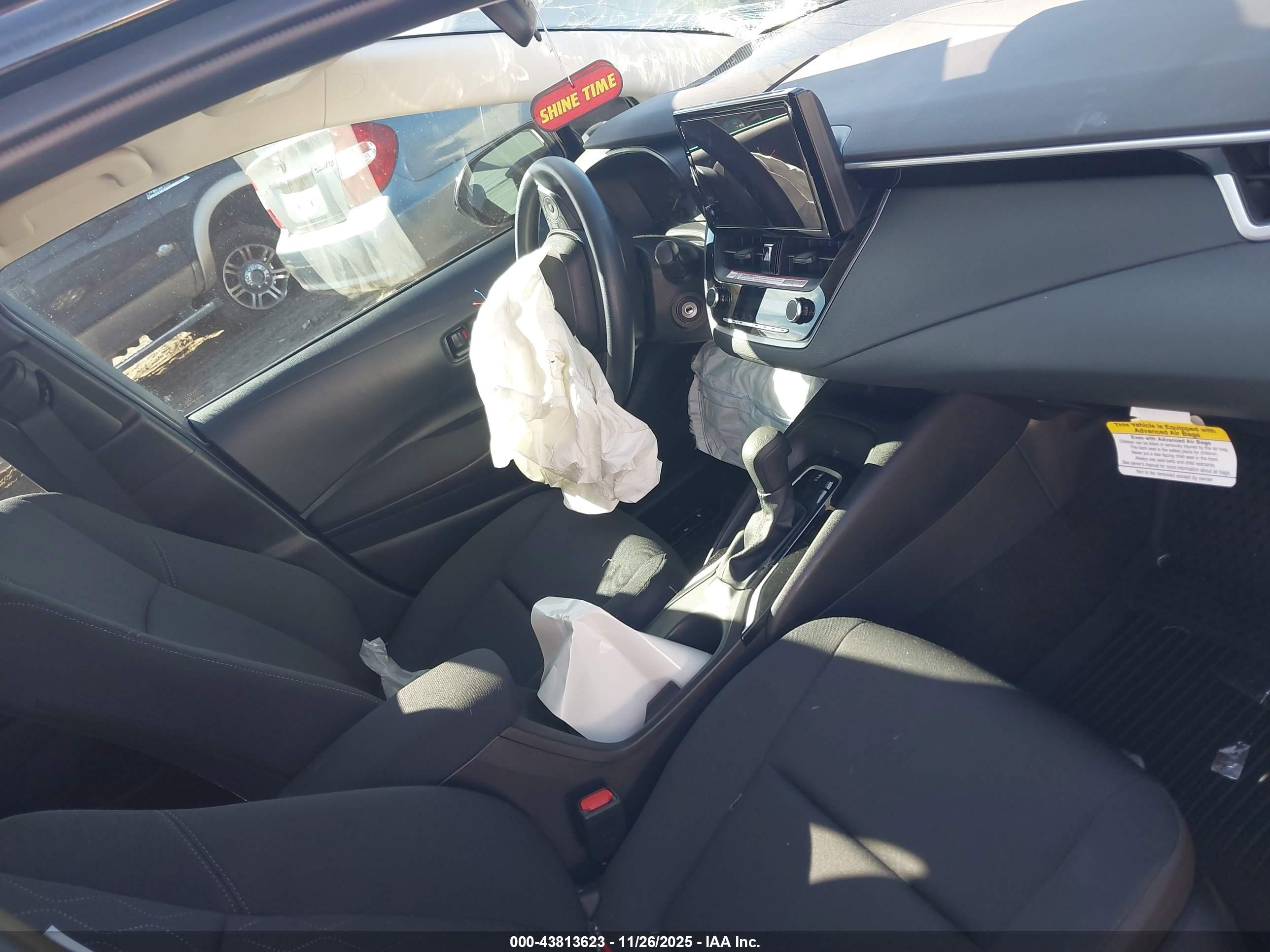 TOYOTA COROLLA image 5