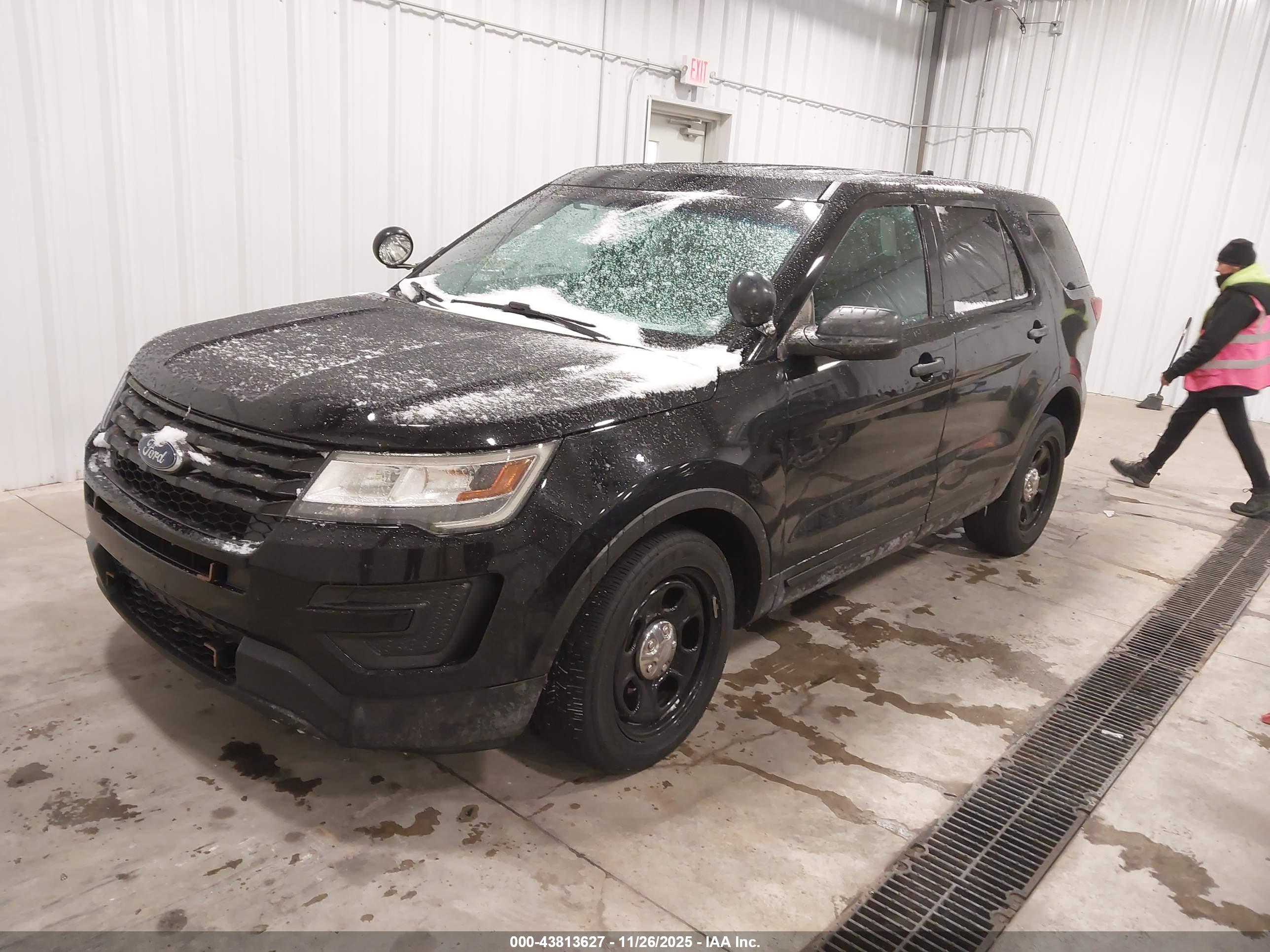 FORD UTILITY image 2