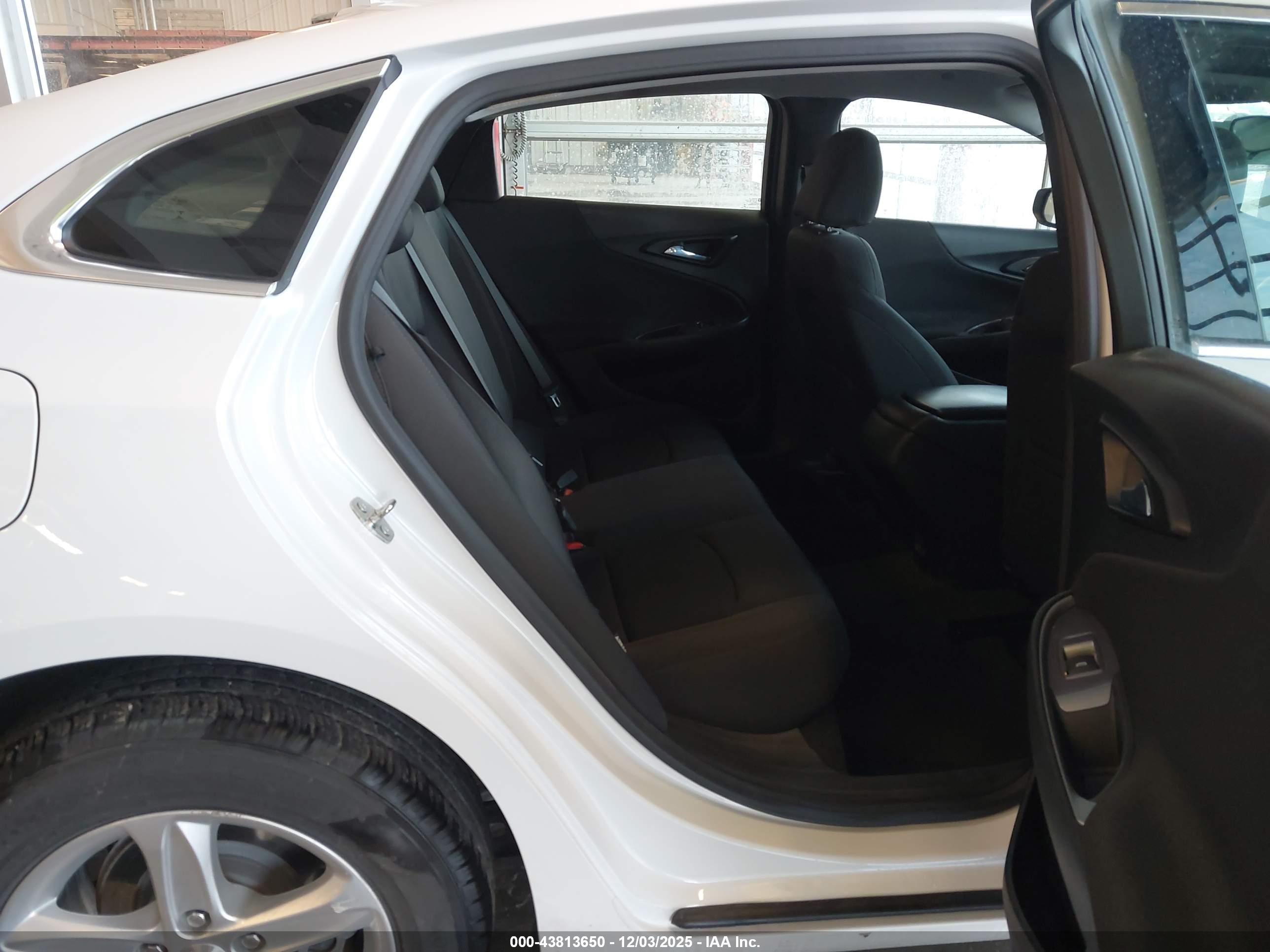 CHEVROLET MALIBU image 8