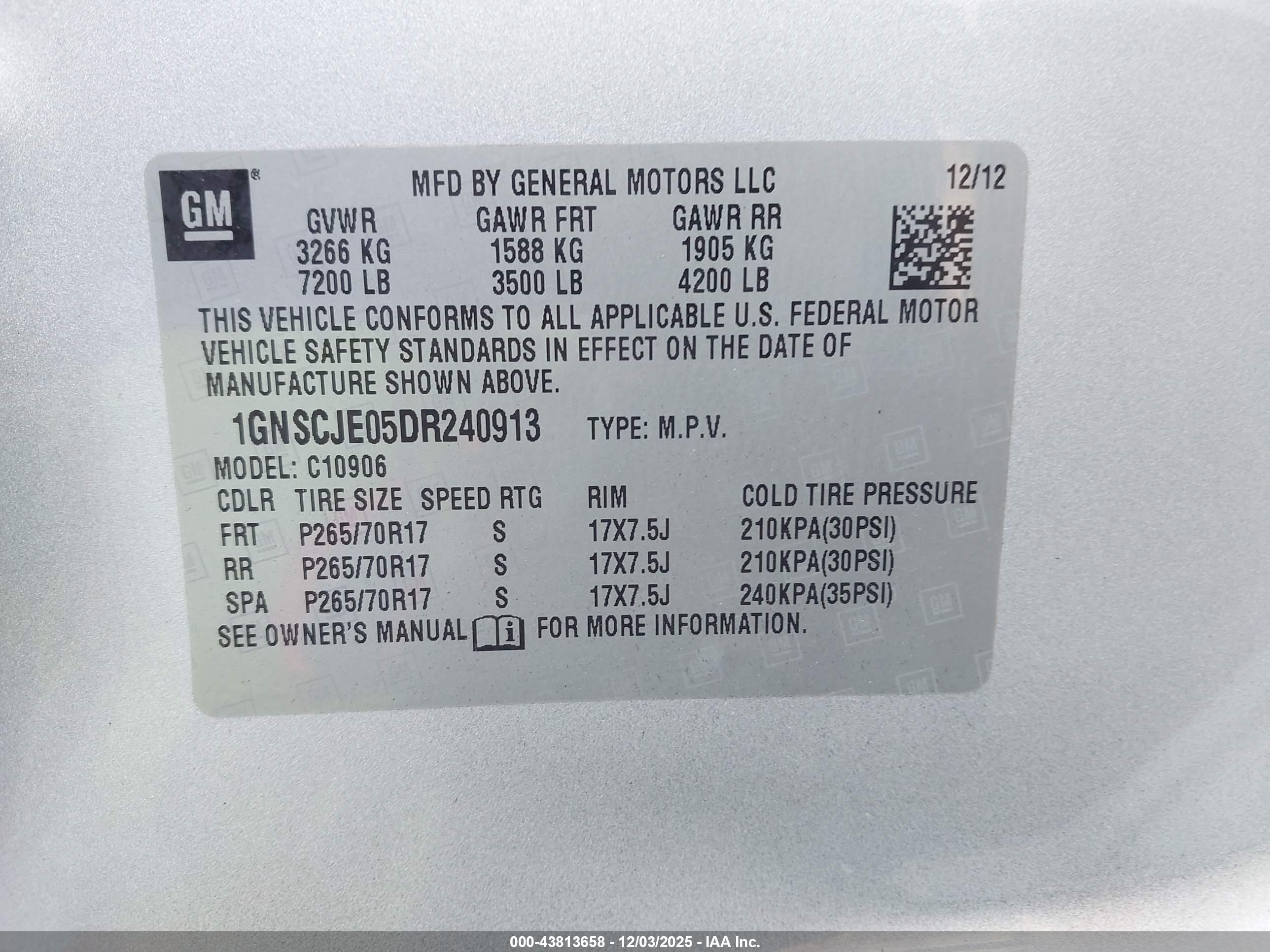 CHEVROLET SUBURBAN image 9