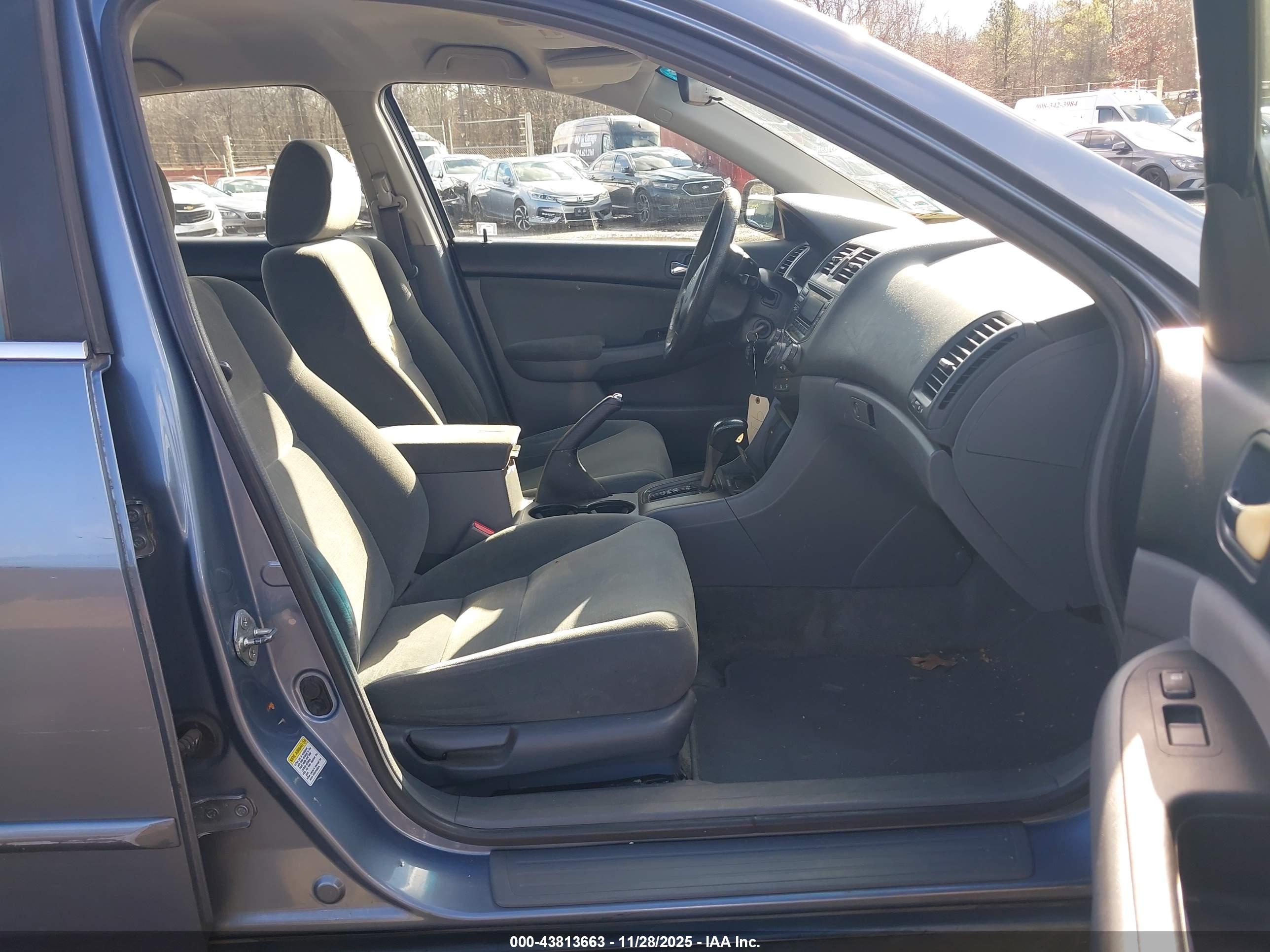 HONDA ACCORD image 5