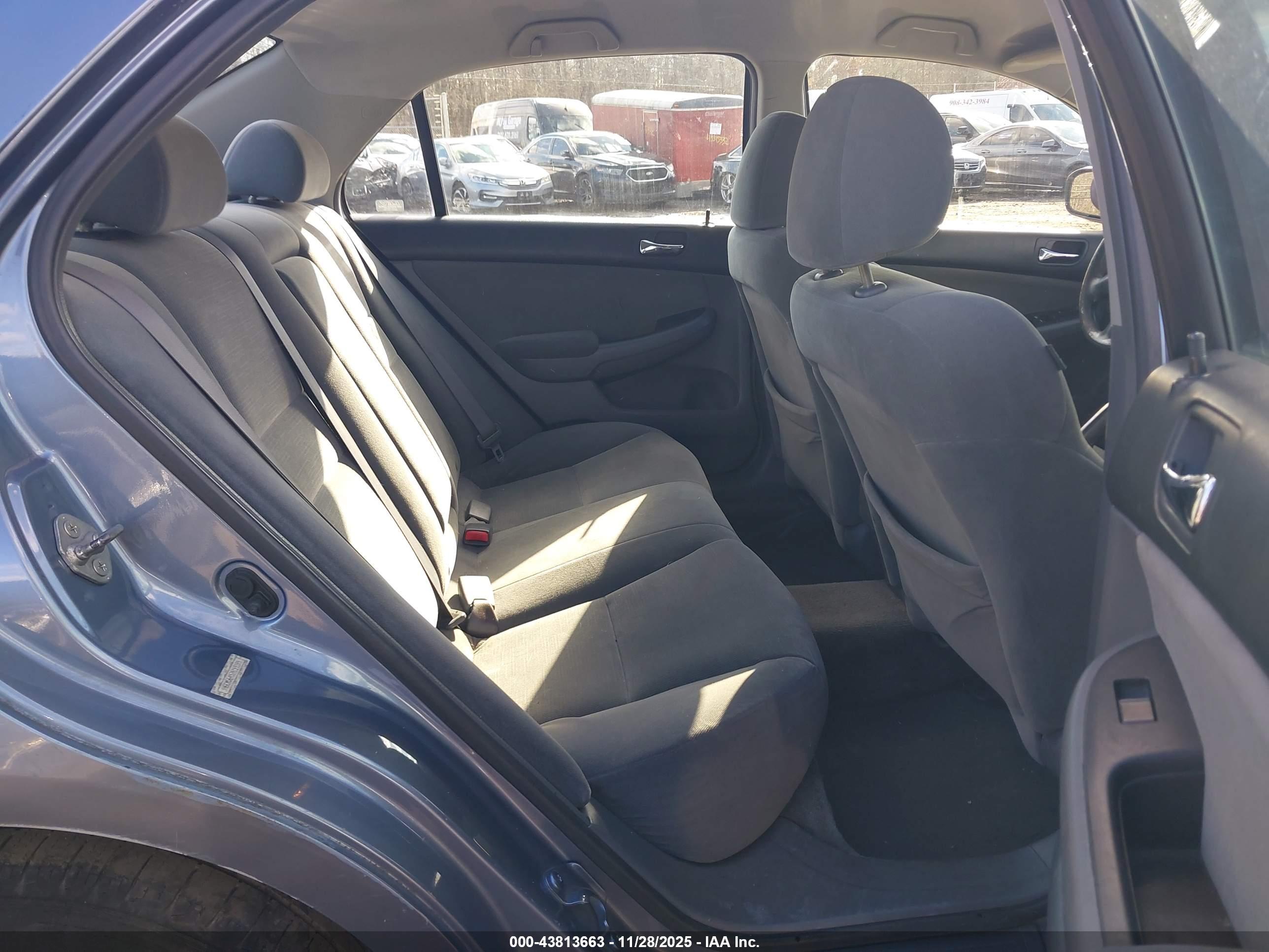 HONDA ACCORD image 8