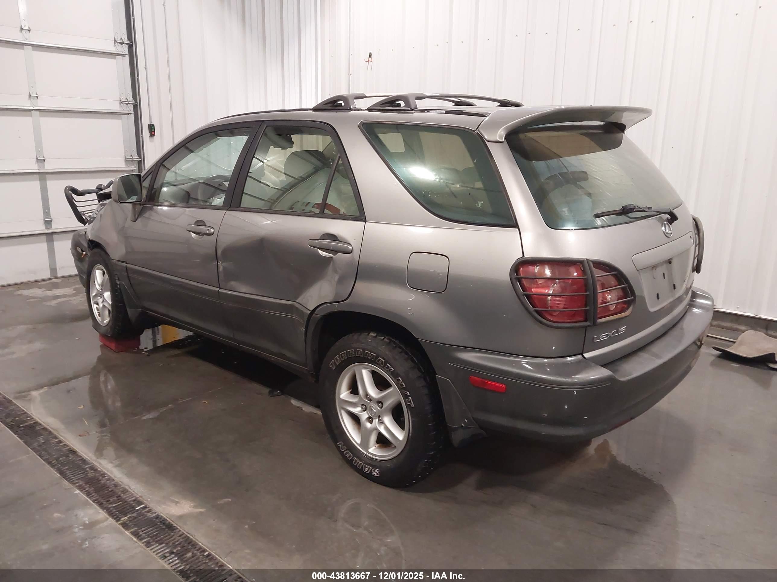 LEXUS RX image 3