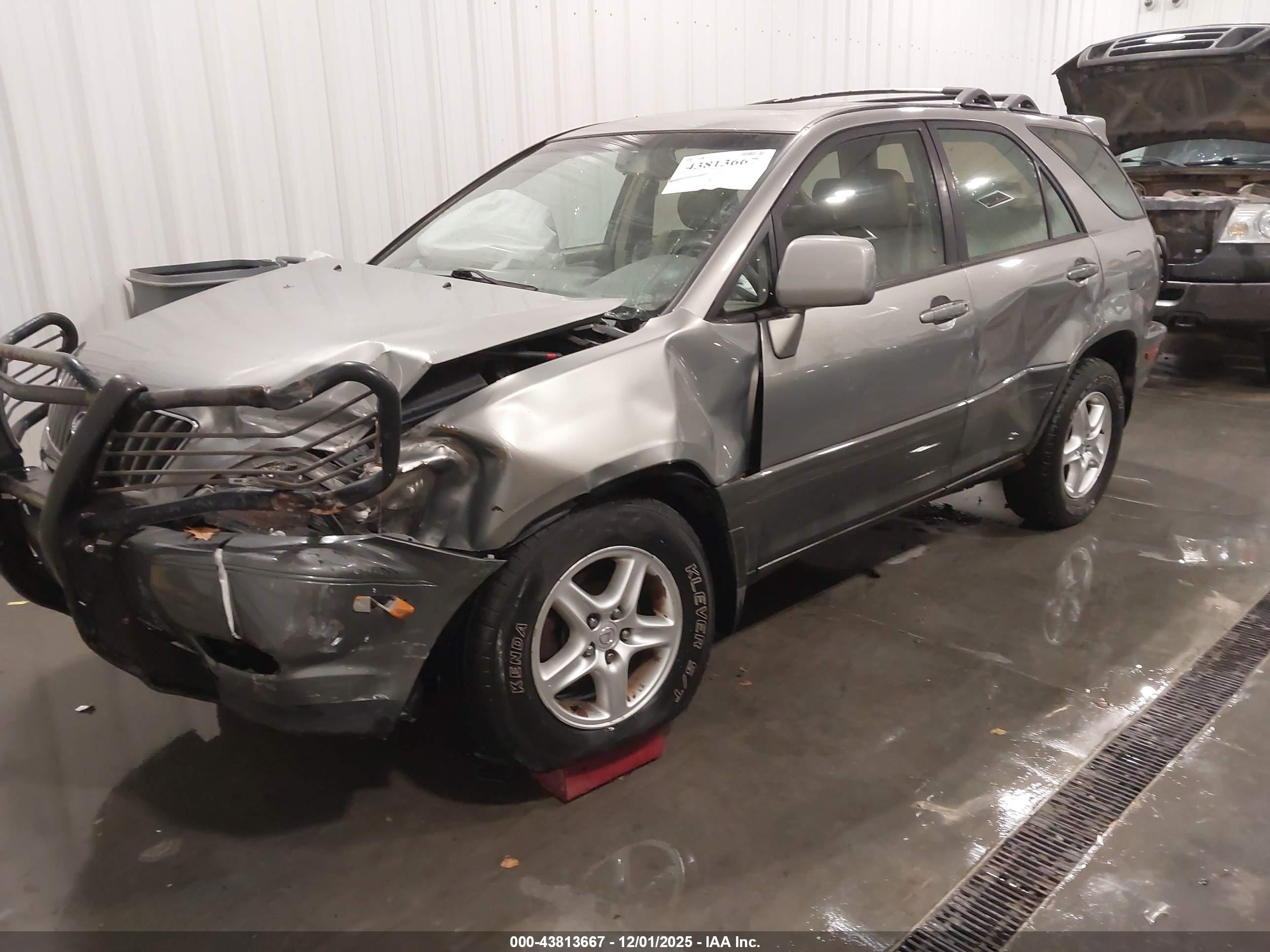 LEXUS RX image 6