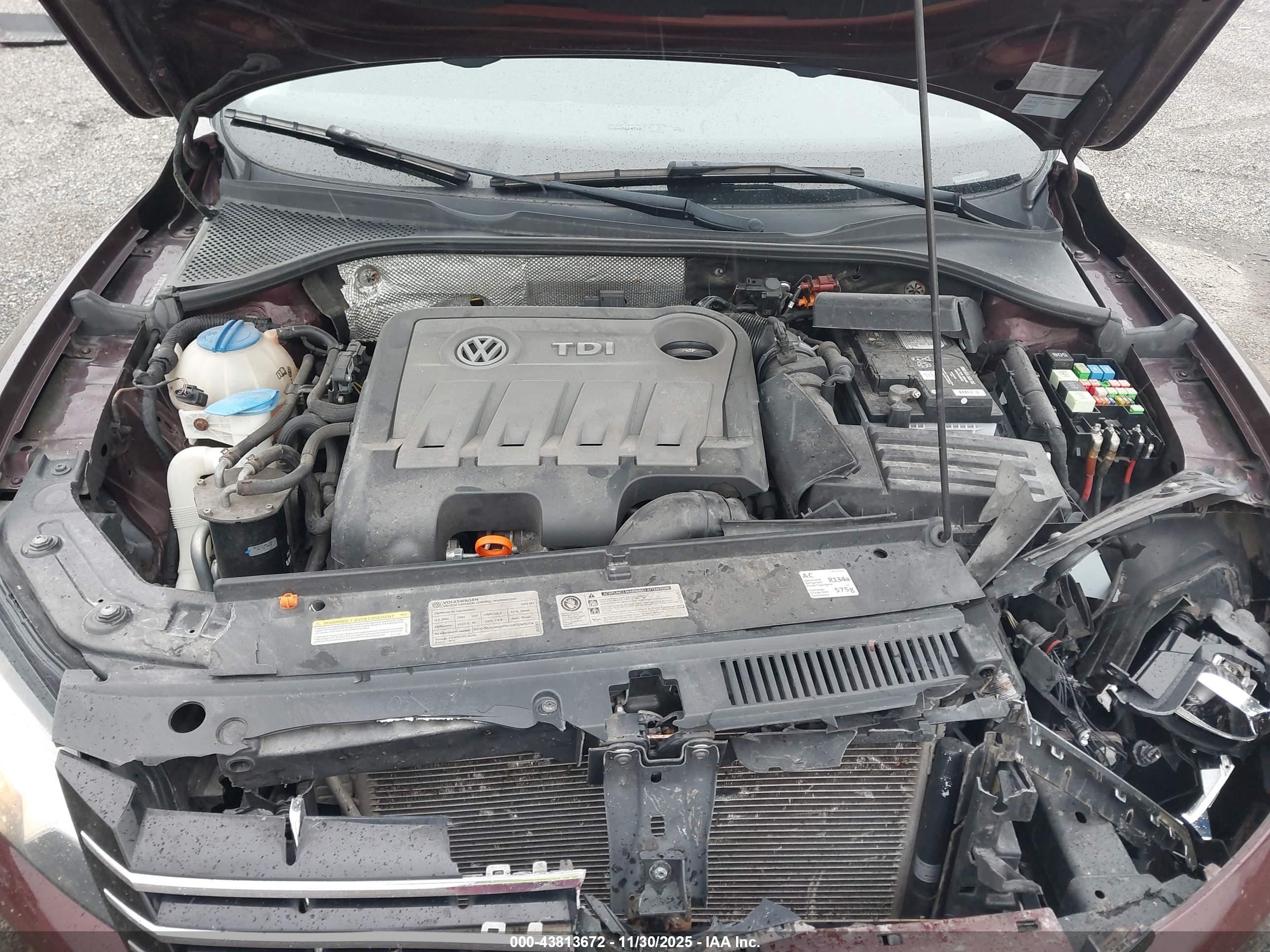 VOLKSWAGEN PASSAT image 10