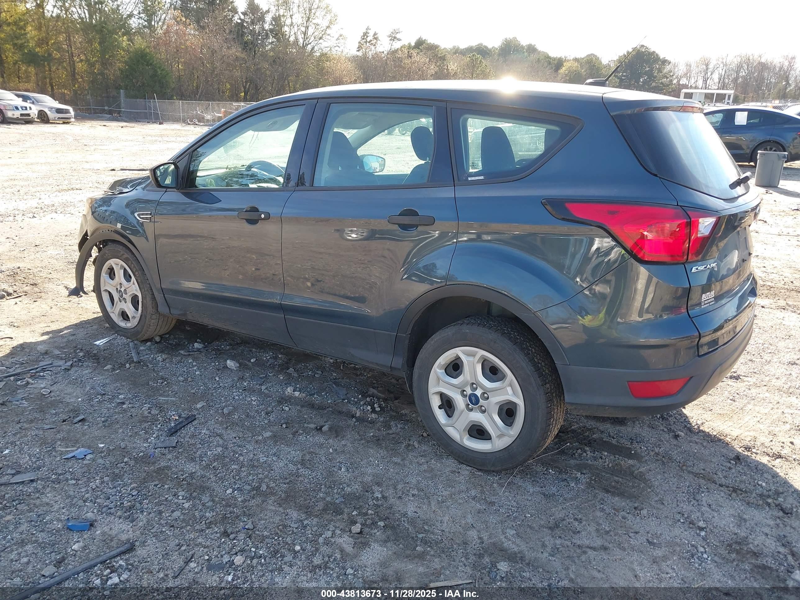 FORD ESCAPE image 3