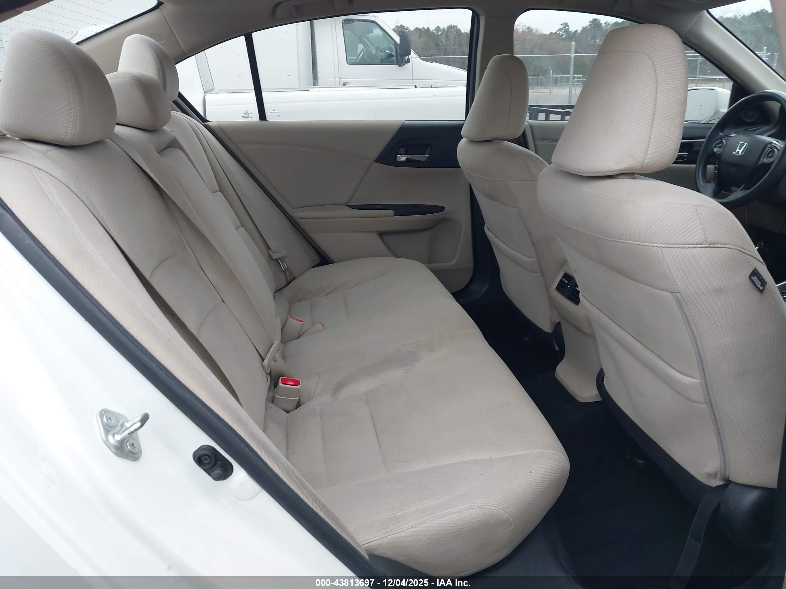 HONDA ACCORD image 8