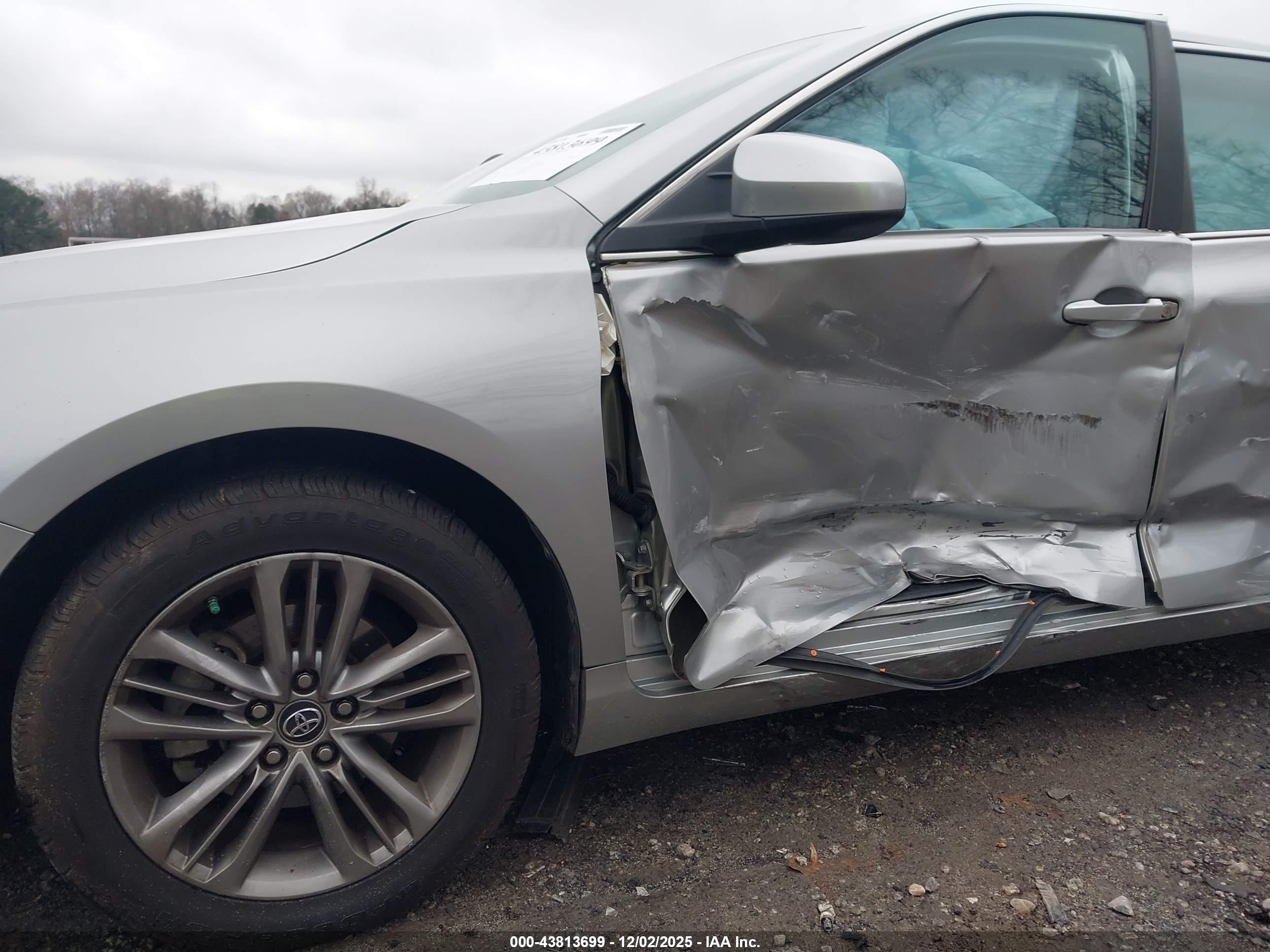 TOYOTA CAMRY image 6