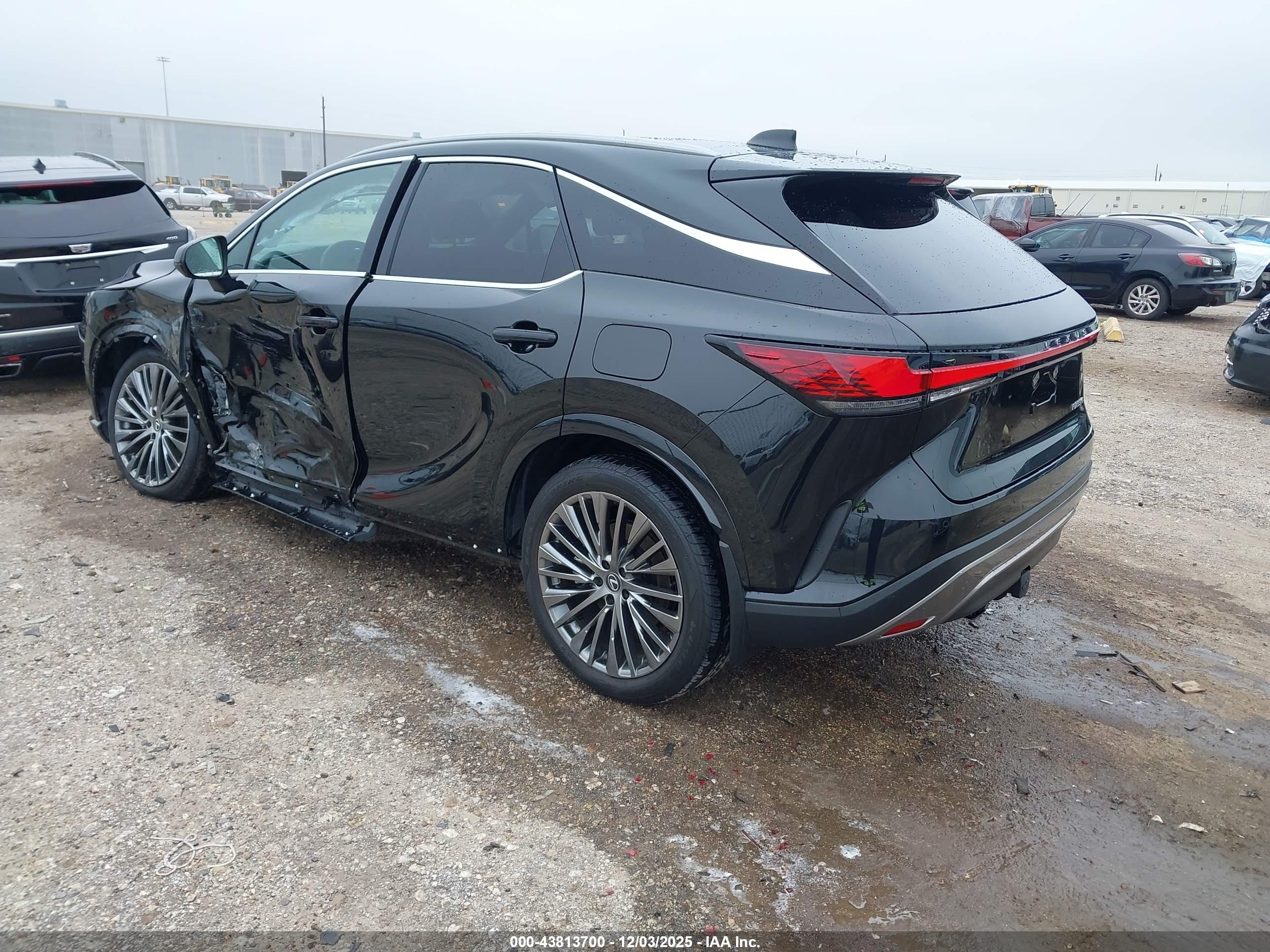 LEXUS RX image 3