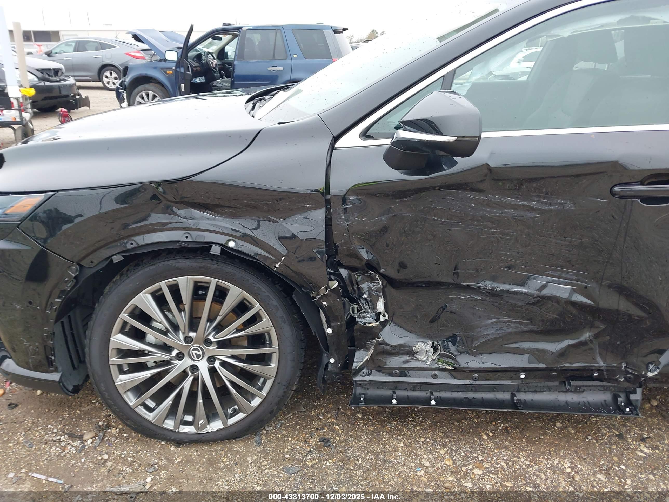 LEXUS RX image 6