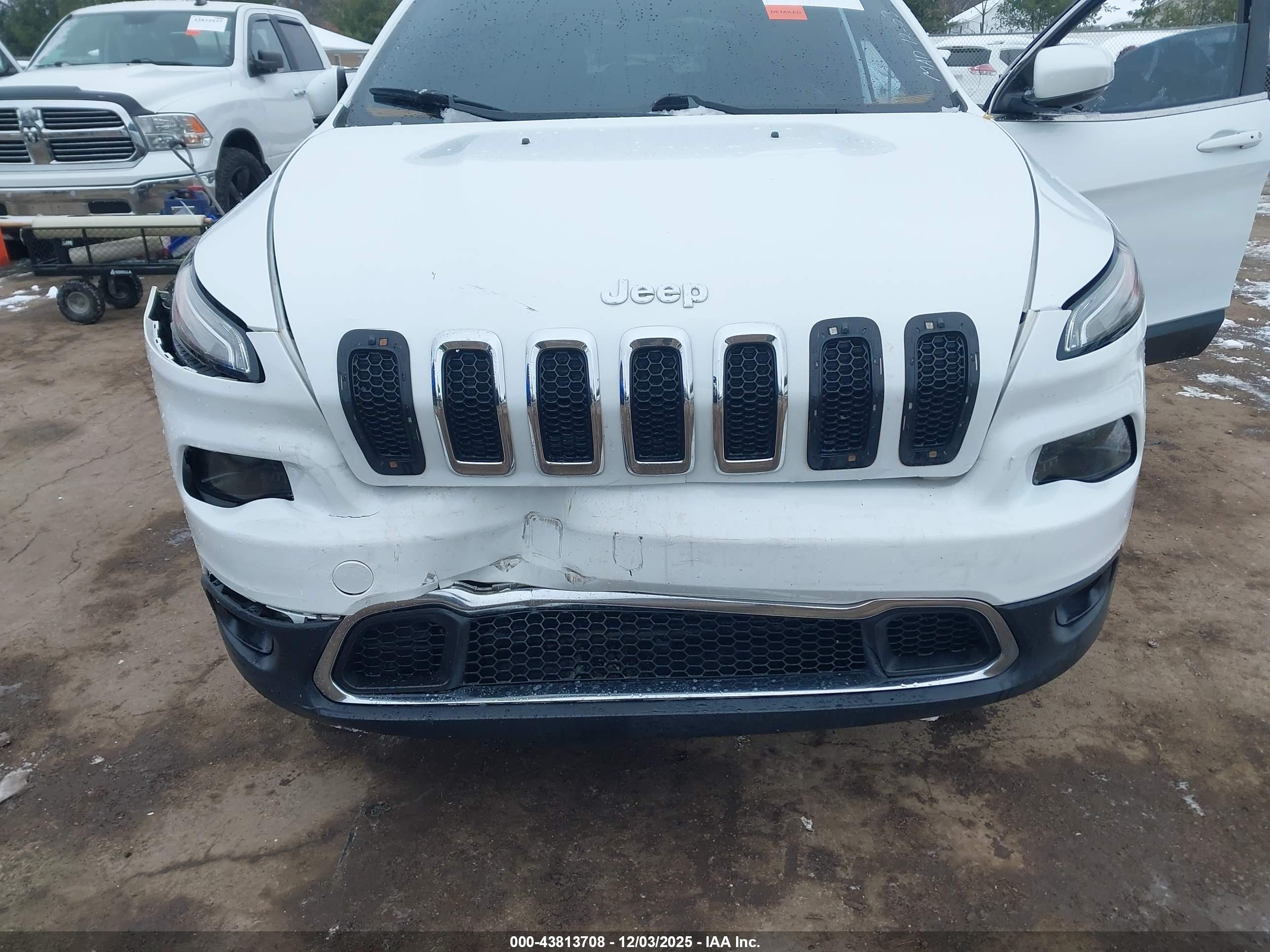 JEEP CHEROKEE image 6