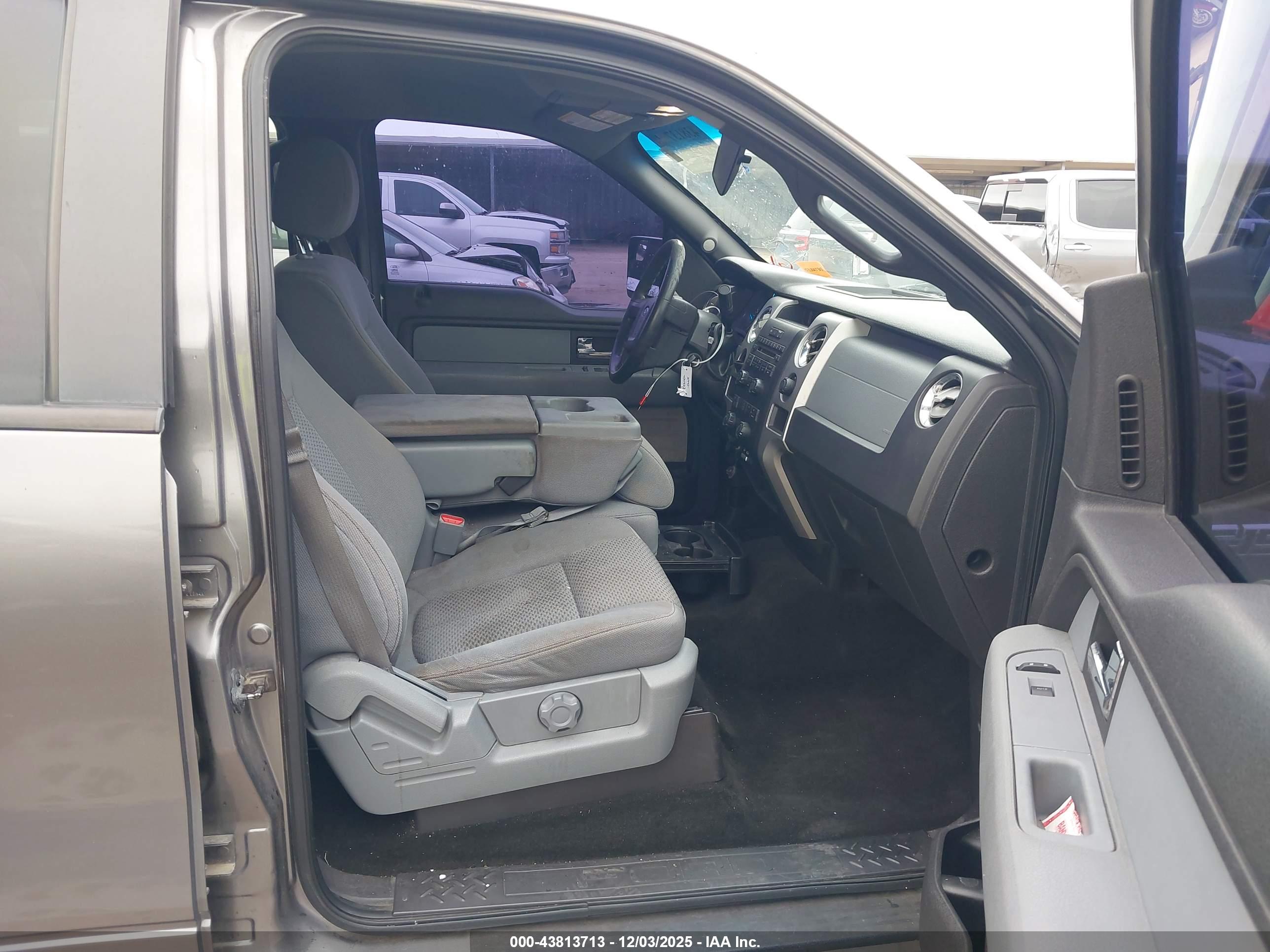 FORD F-150 image 5