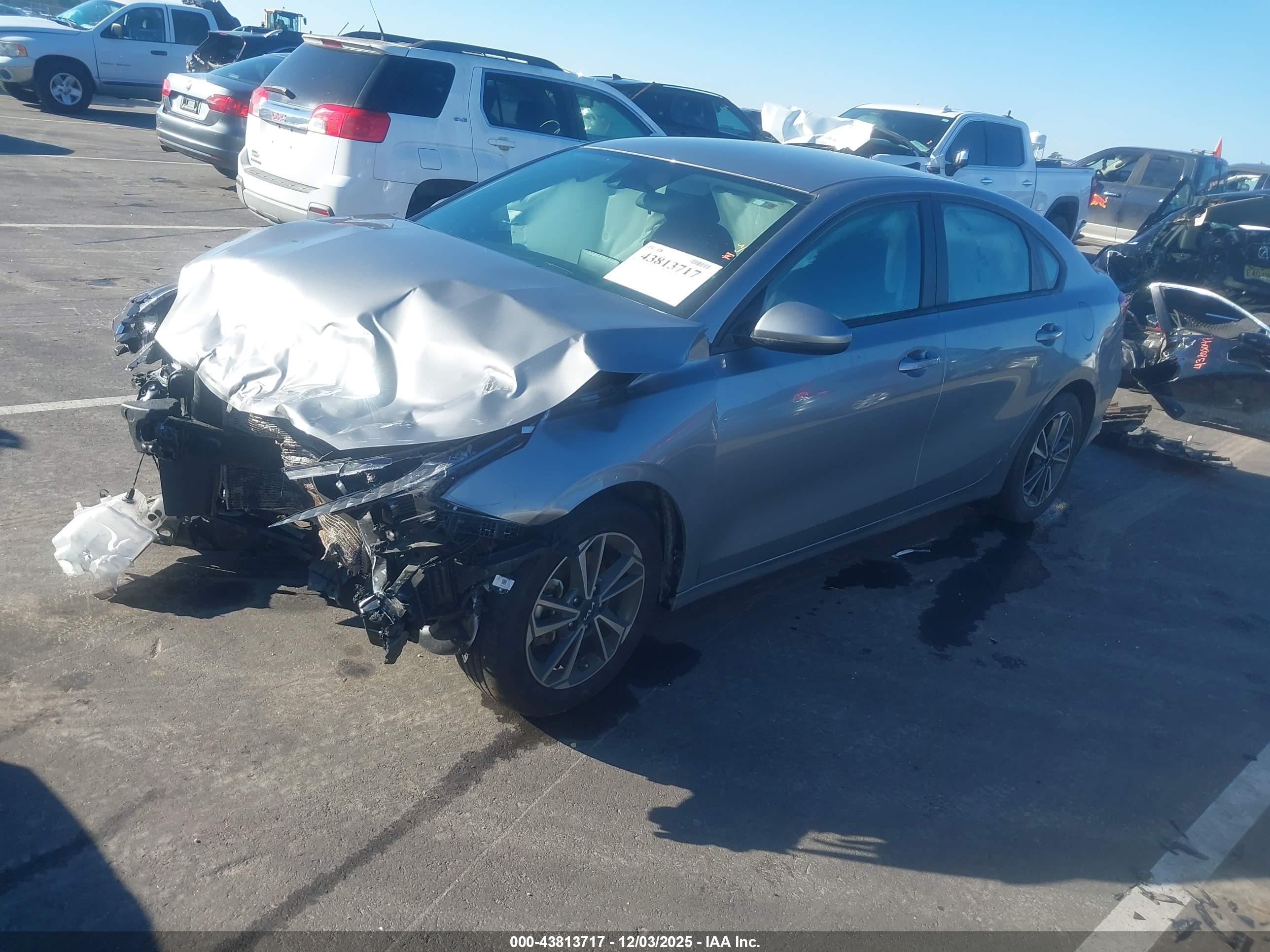 KIA FORTE image 2