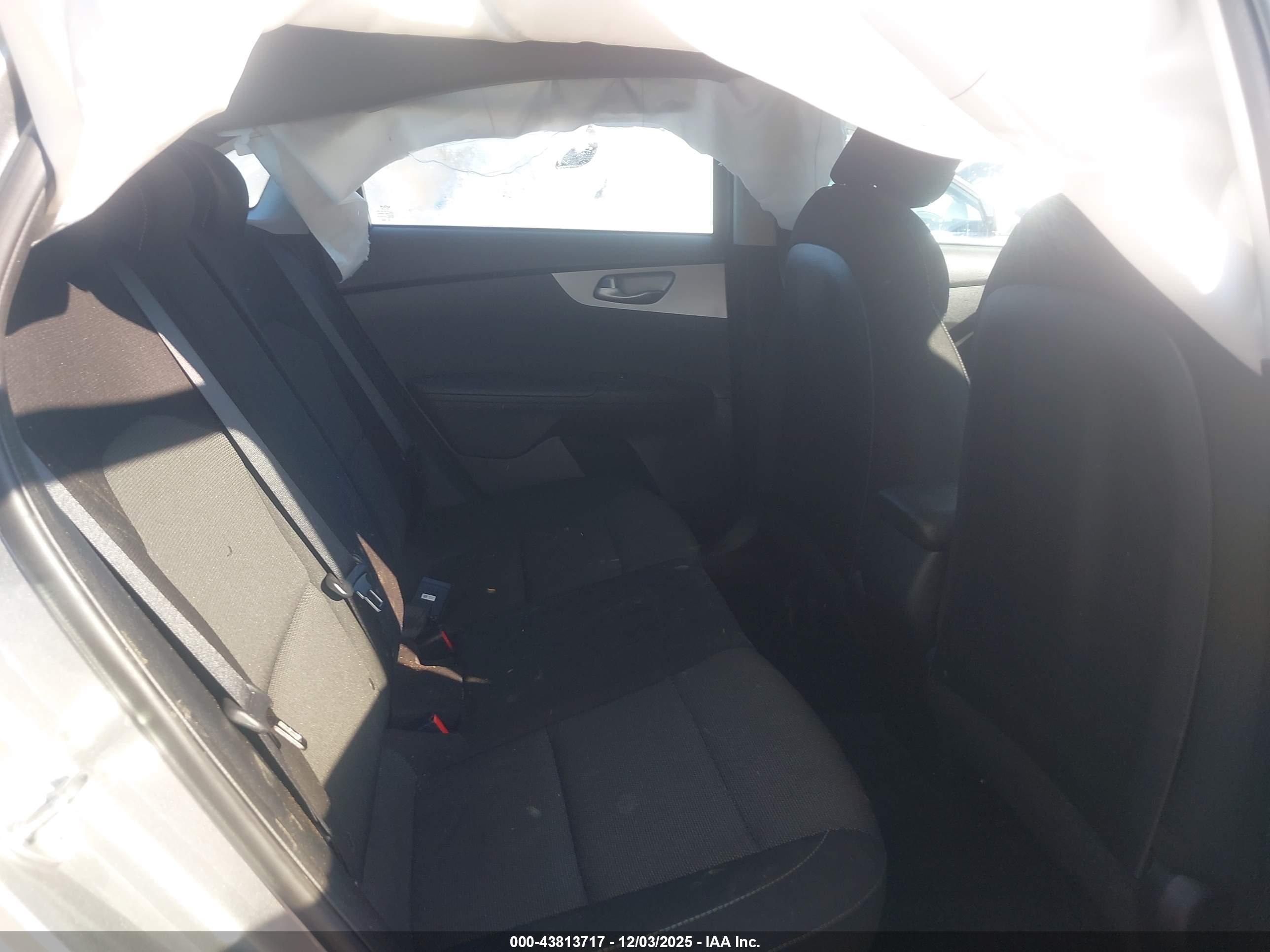 KIA FORTE image 8
