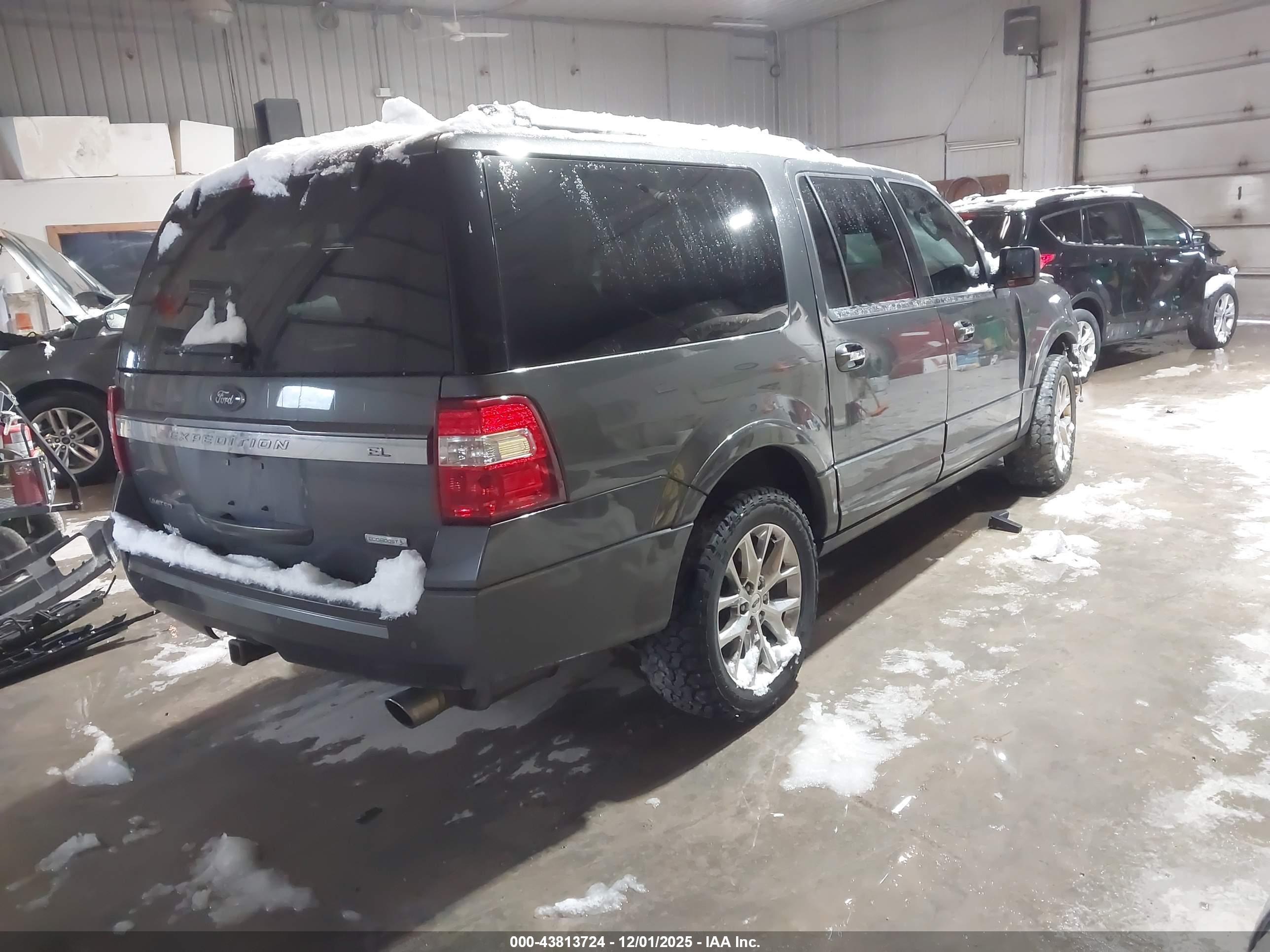 FORD EXPEDITION image 4