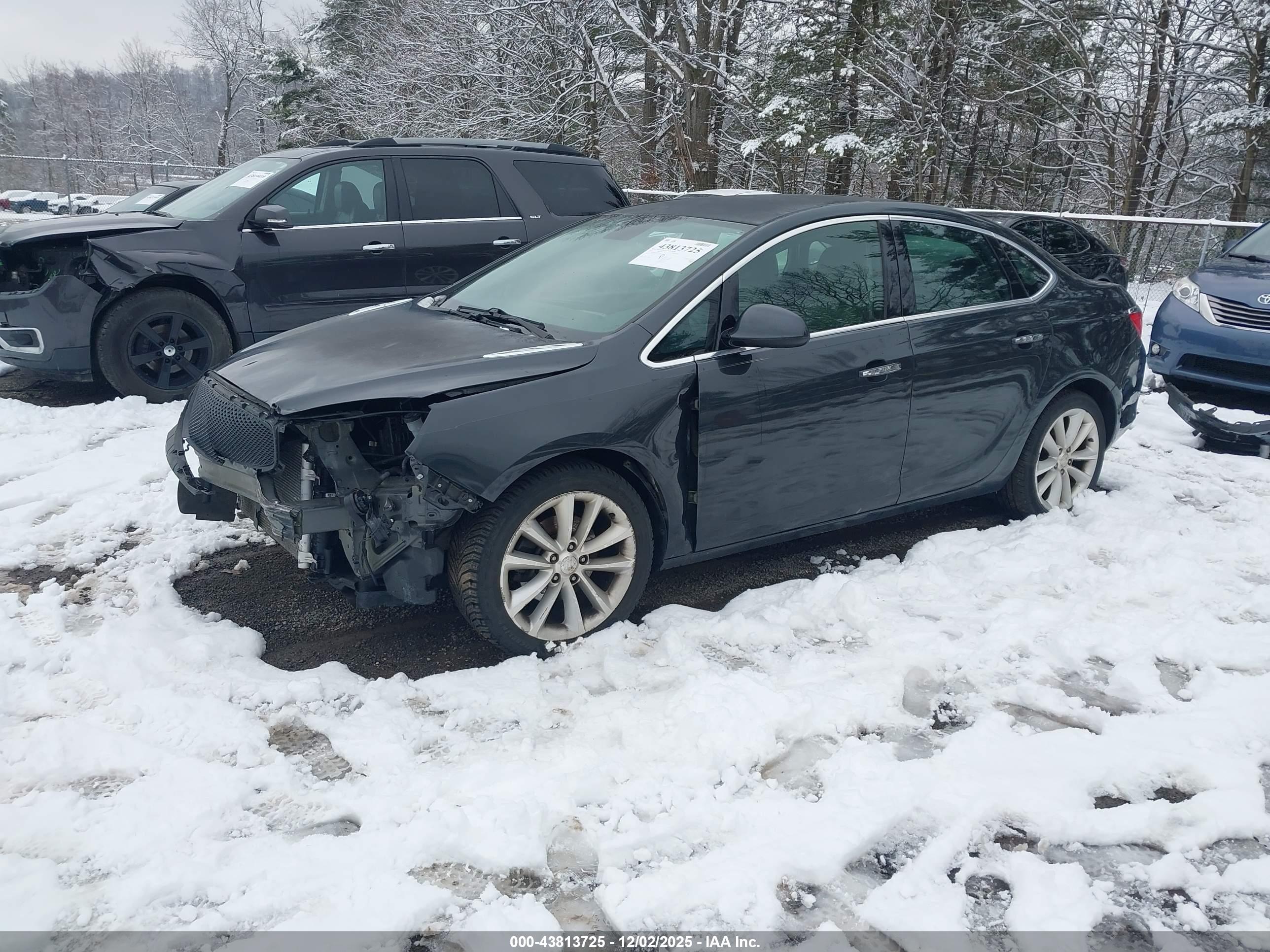 BUICK VERANO image 2