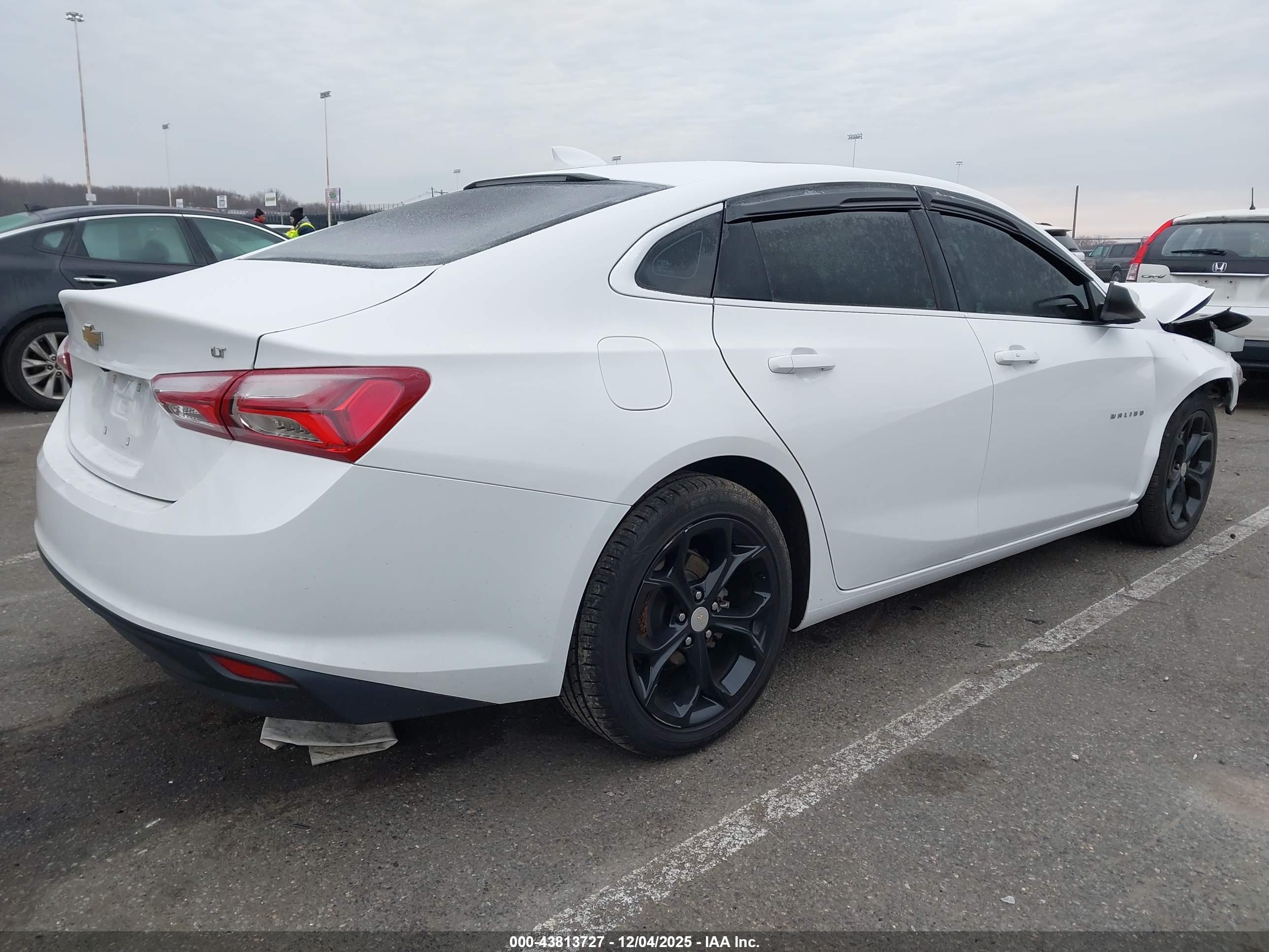 CHEVROLET MALIBU image 4