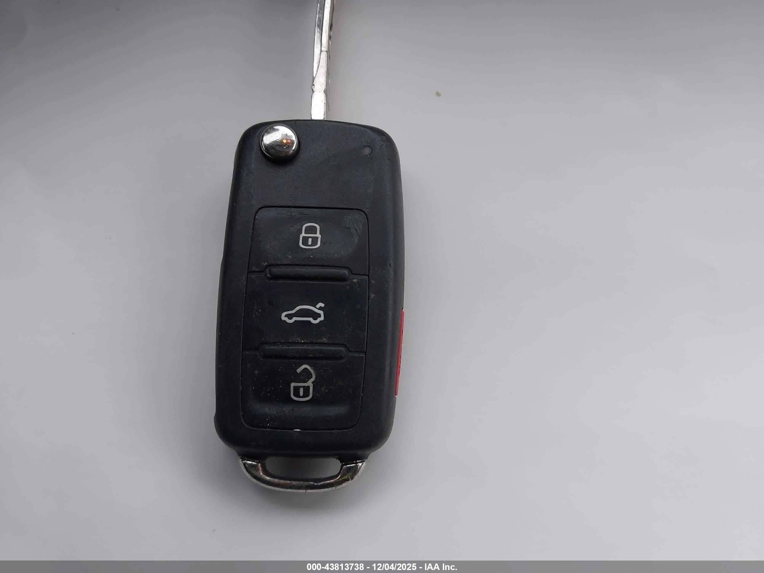 VOLKSWAGEN JETTA image 11
