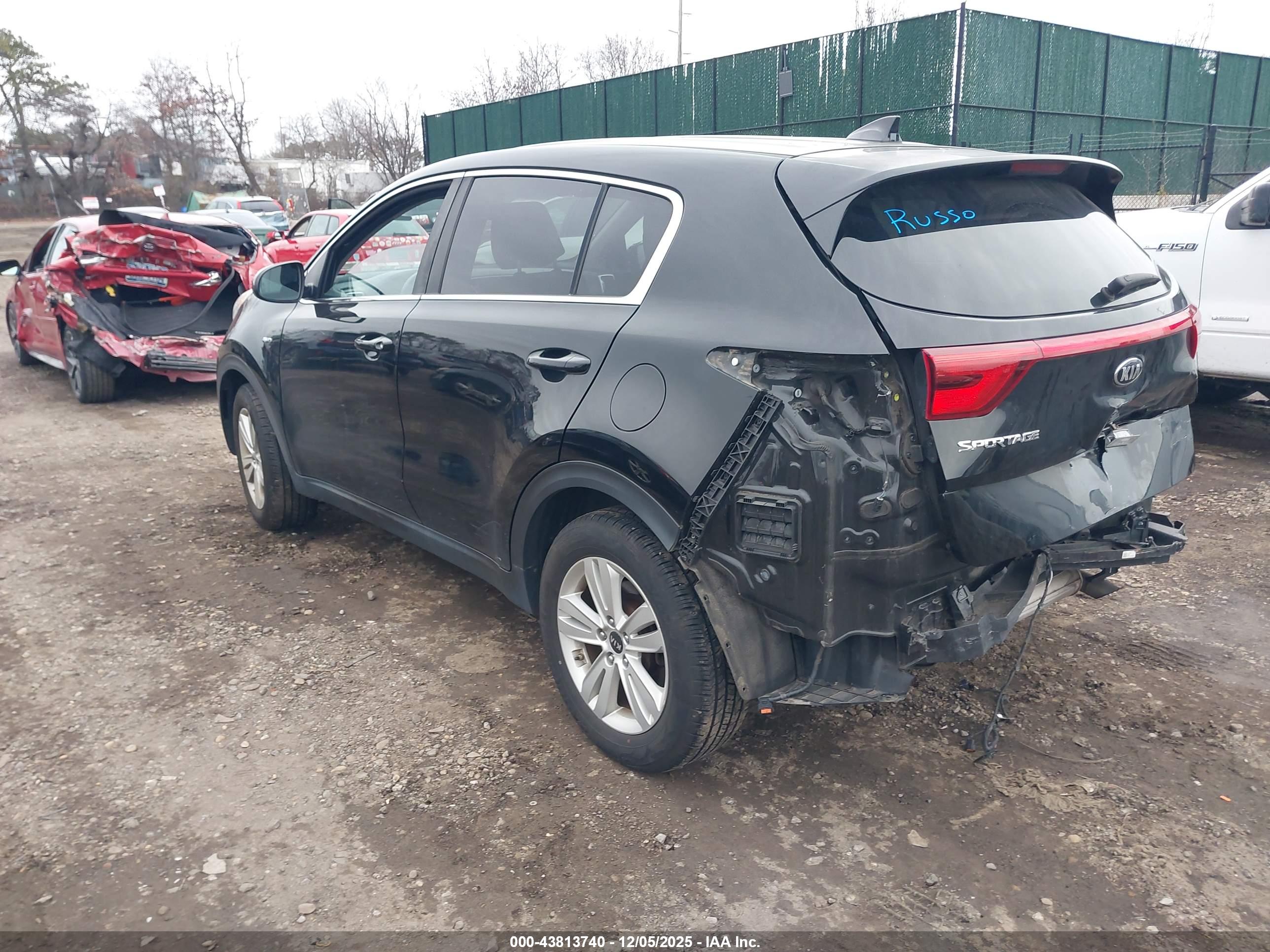 KIA SPORTAGE image 3