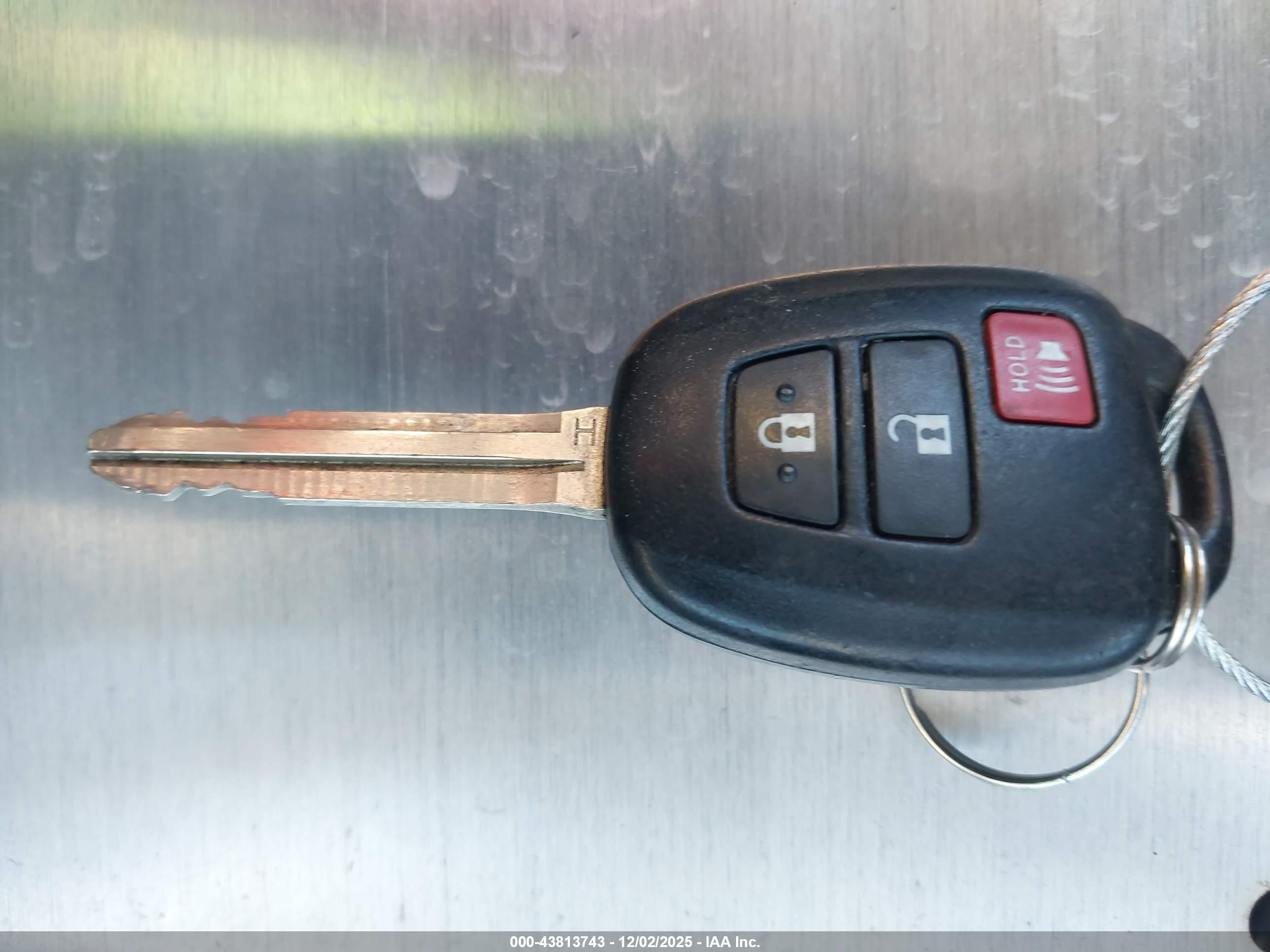 TOYOTA HIGHLANDER image 11