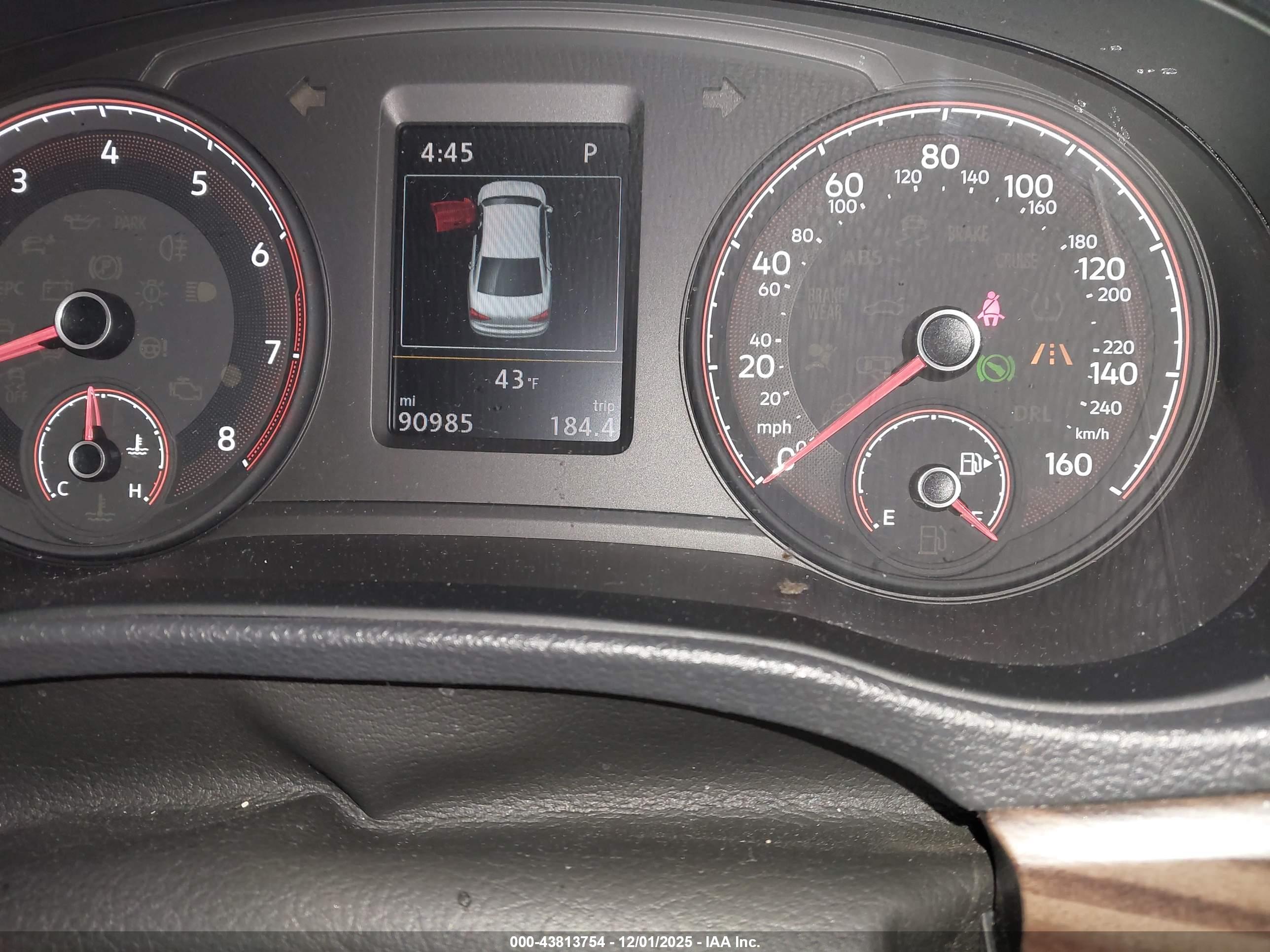 VOLKSWAGEN PASSAT image 7