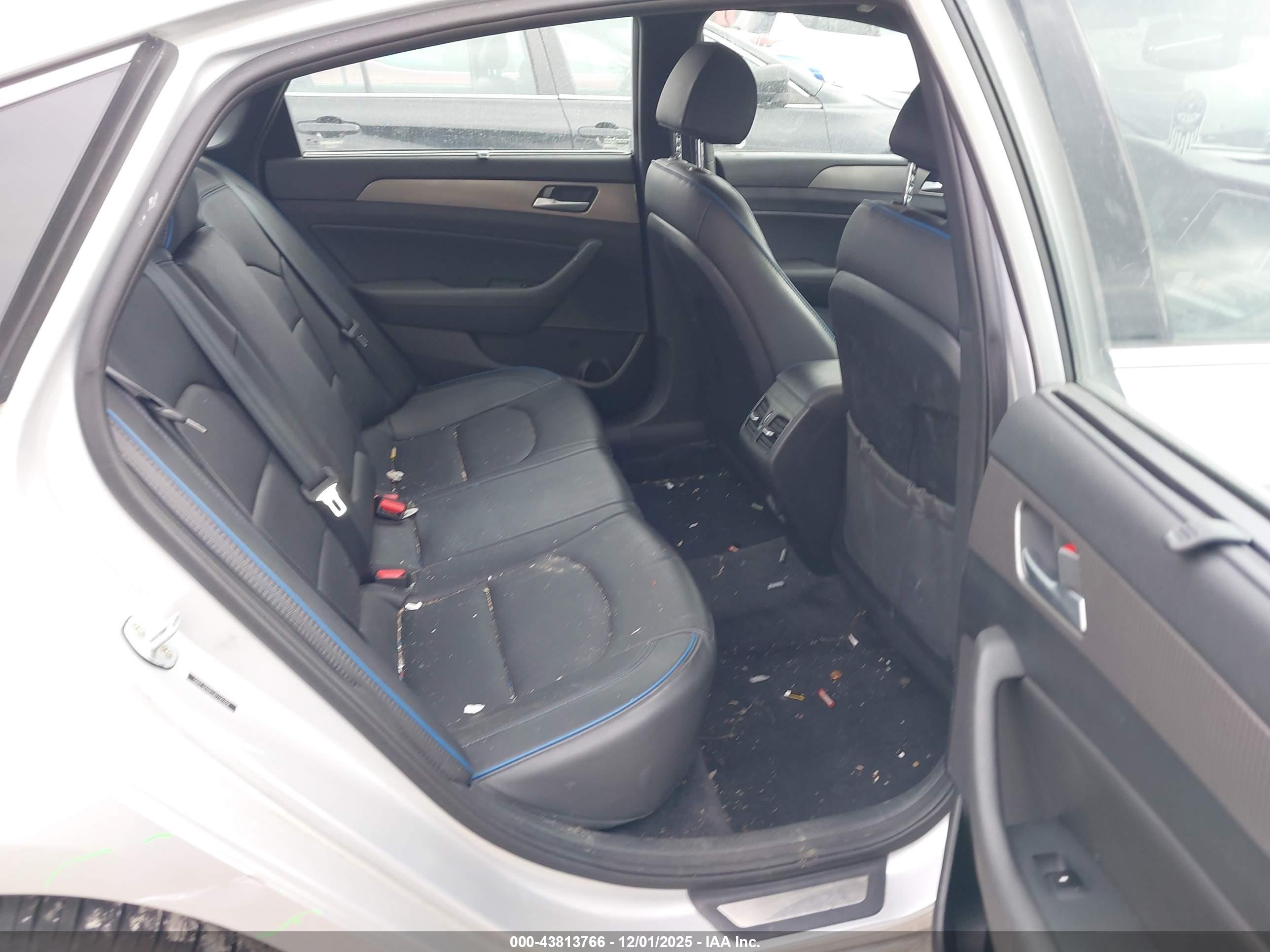 HYUNDAI SONATA image 8