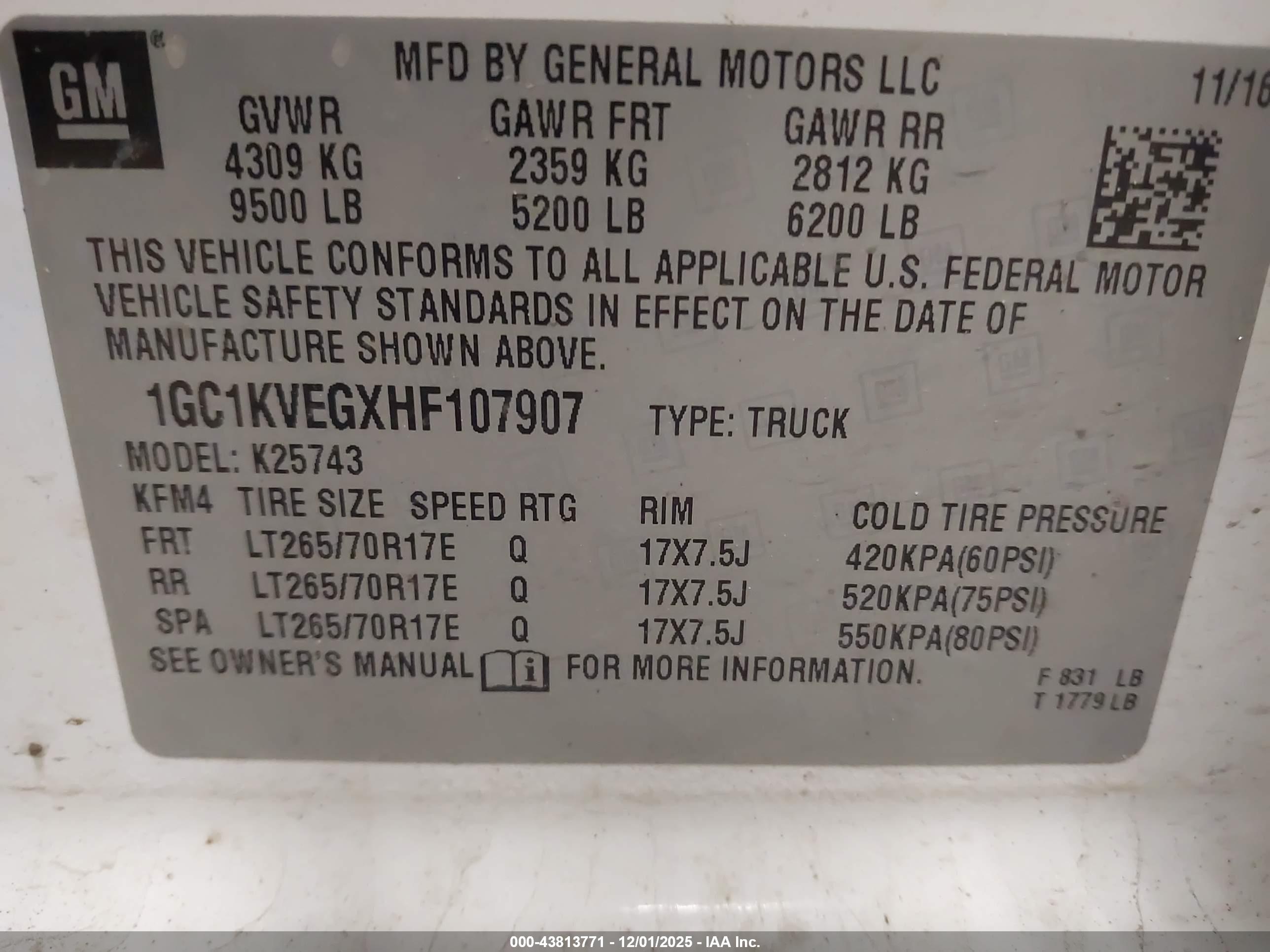 CHEVROLET SILVERADO image 9