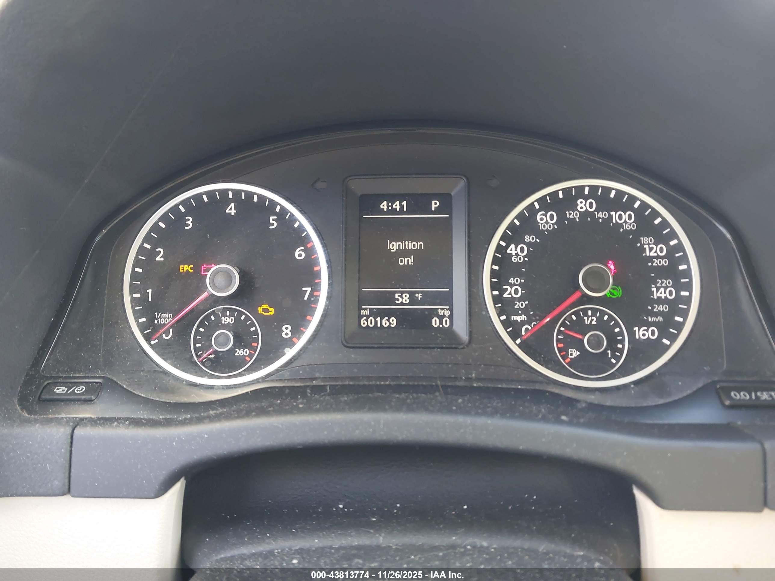 VOLKSWAGEN TIGUAN image 7