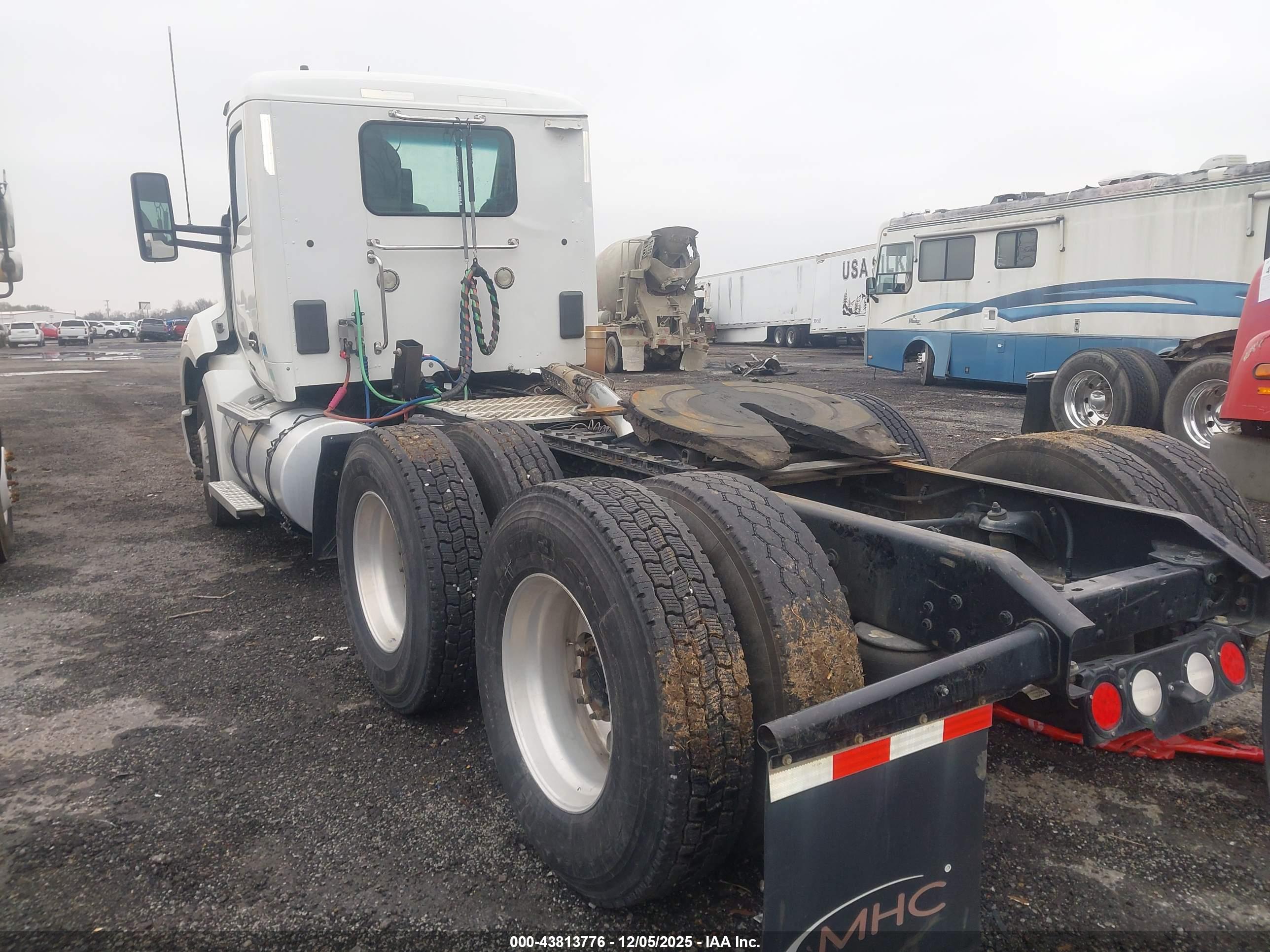 KENWORTH T680 image 3