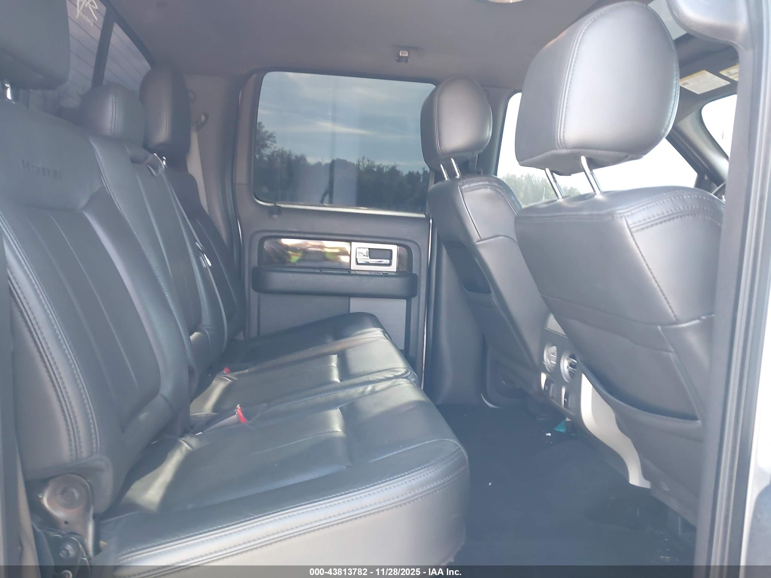 FORD F-150 image 8