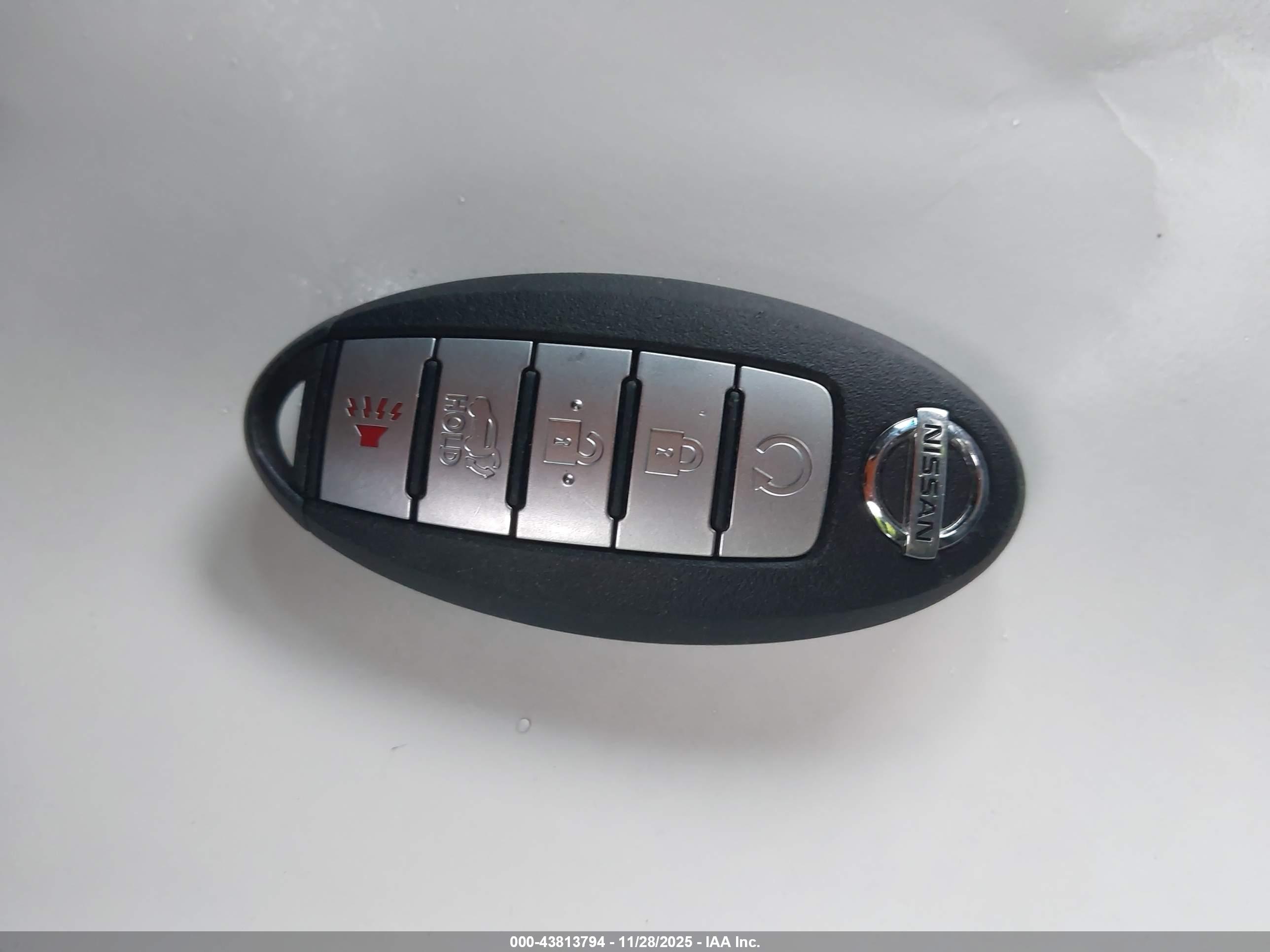 NISSAN PATHFINDER image 11