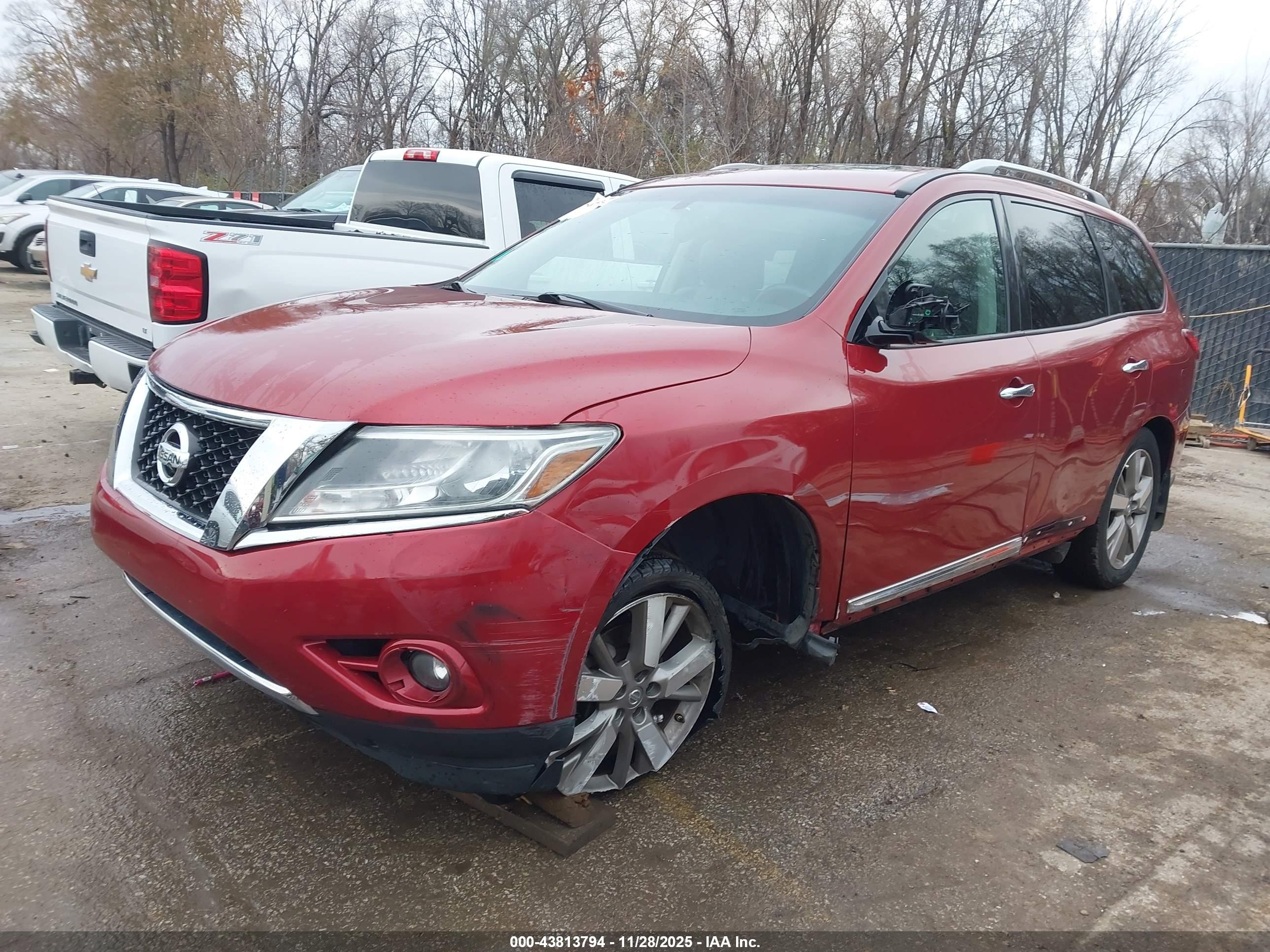 NISSAN PATHFINDER image 2