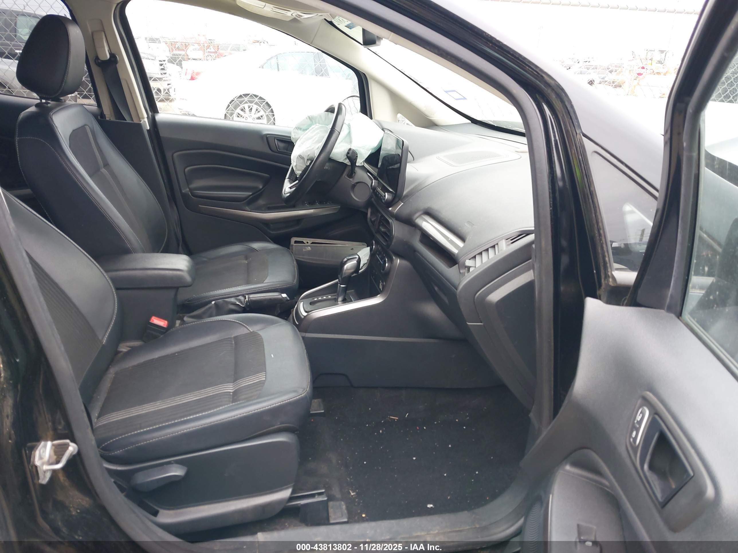 FORD ECOSPORT image 5