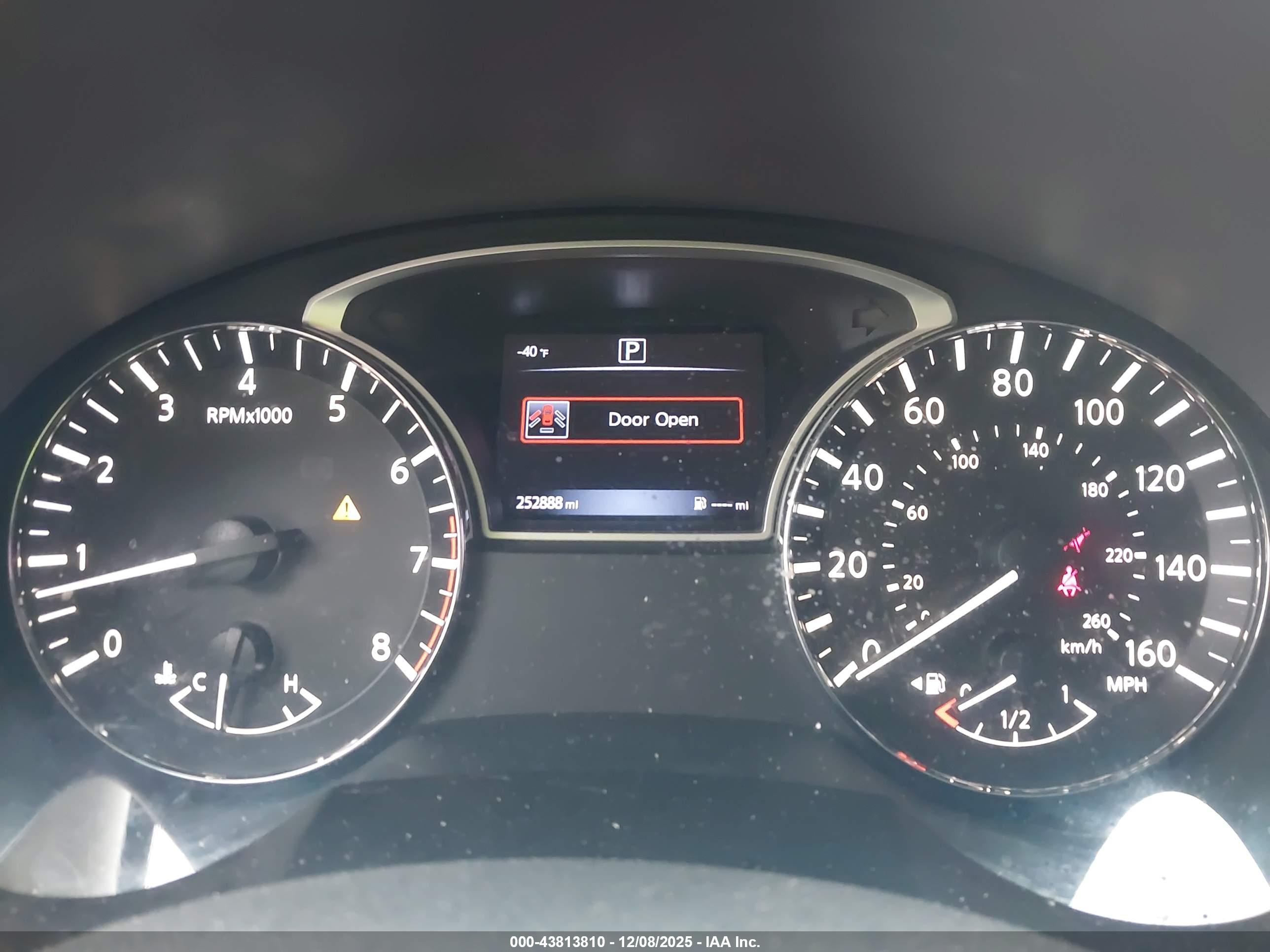 NISSAN ALTIMA image 7