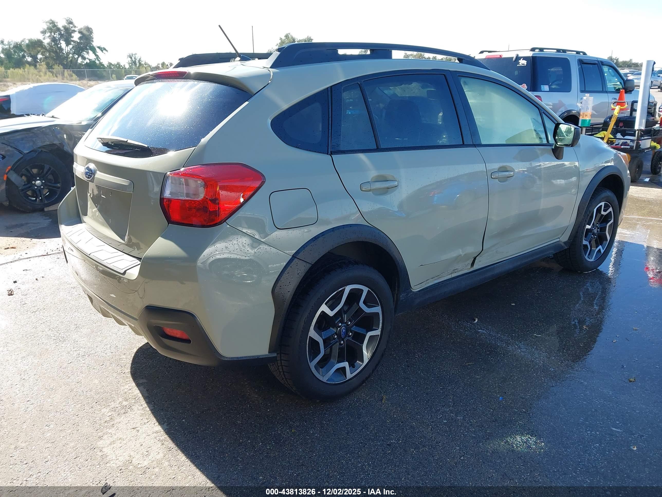 SUBARU CROSSTREK image 4