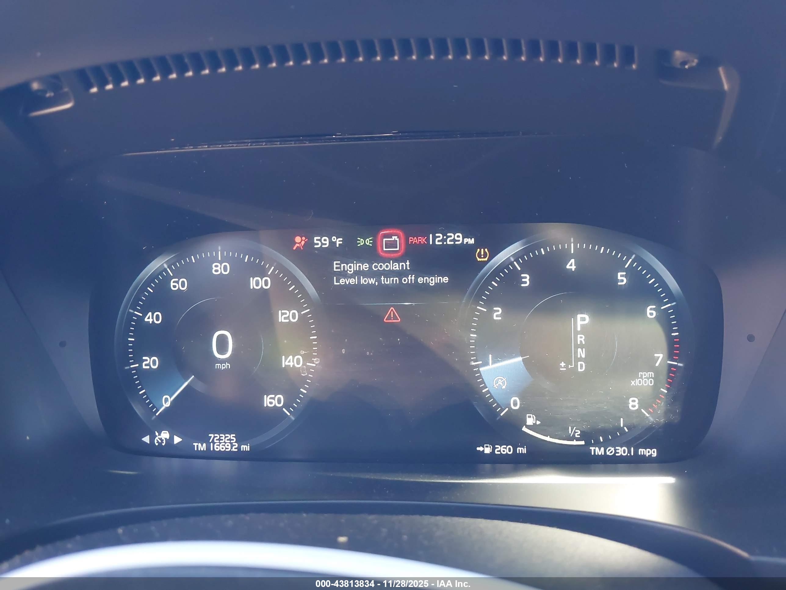 VOLVO S90 image 7