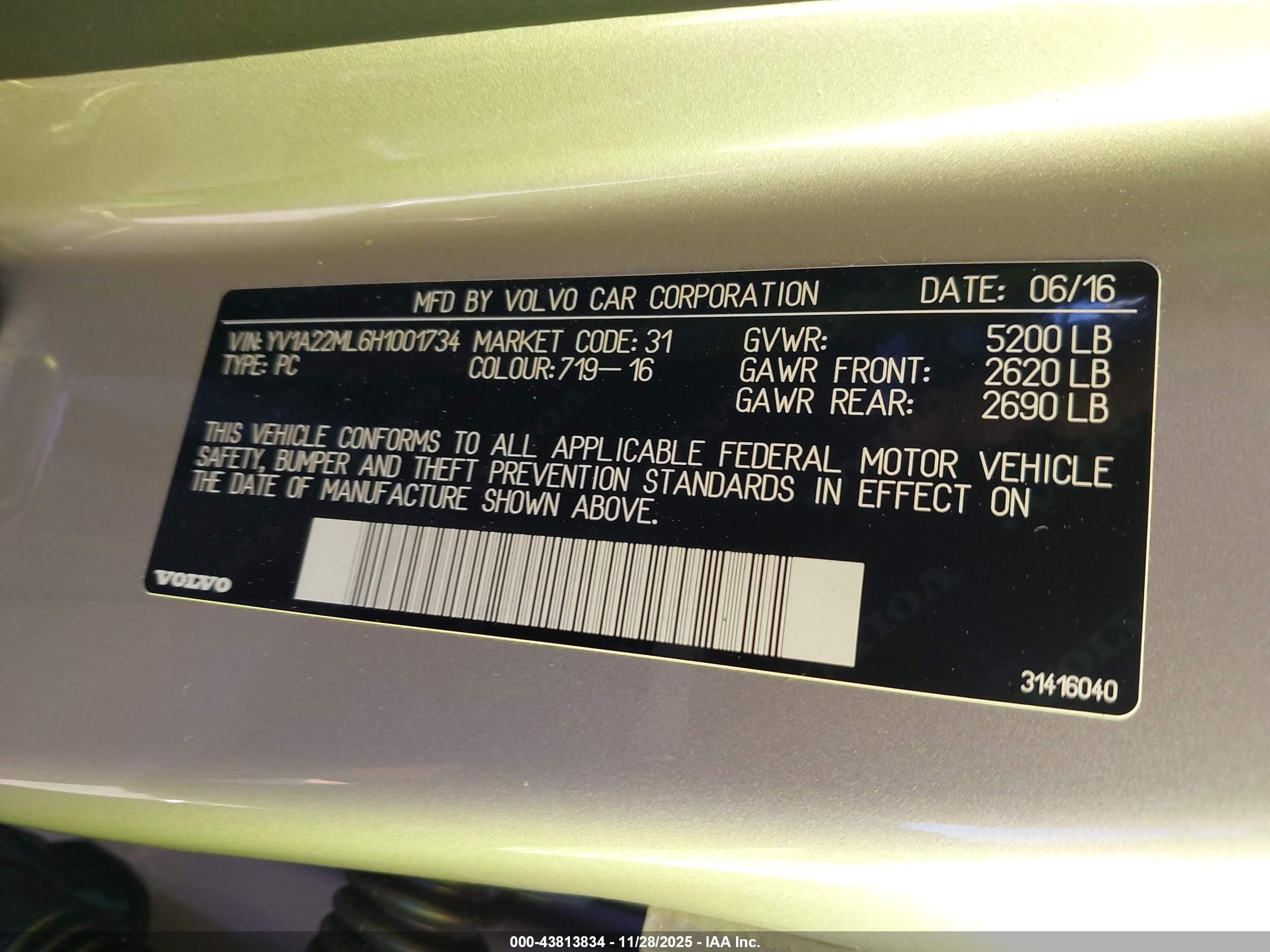 VOLVO S90 image 9
