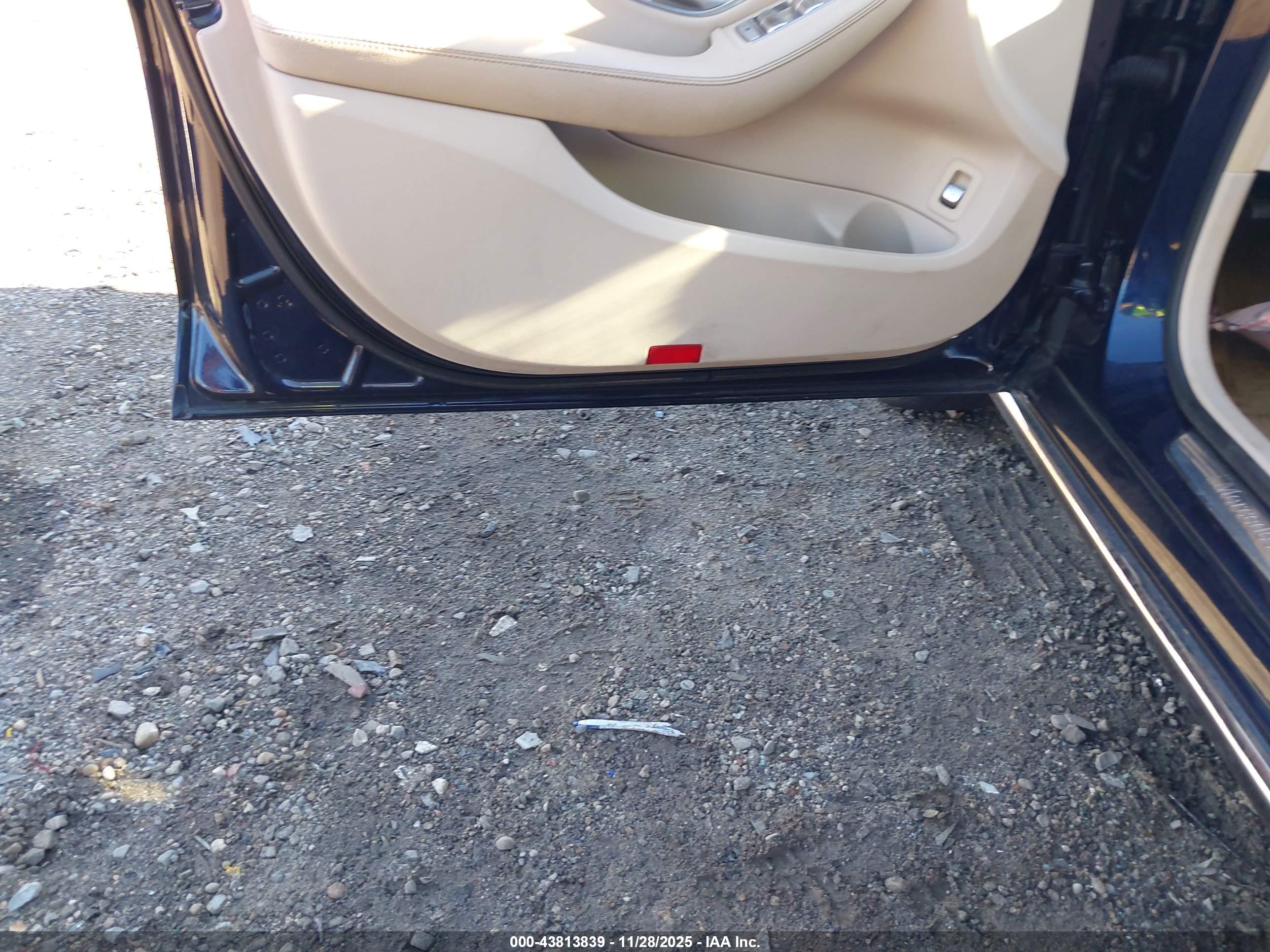 MERCEDES-BENZ C image 9
