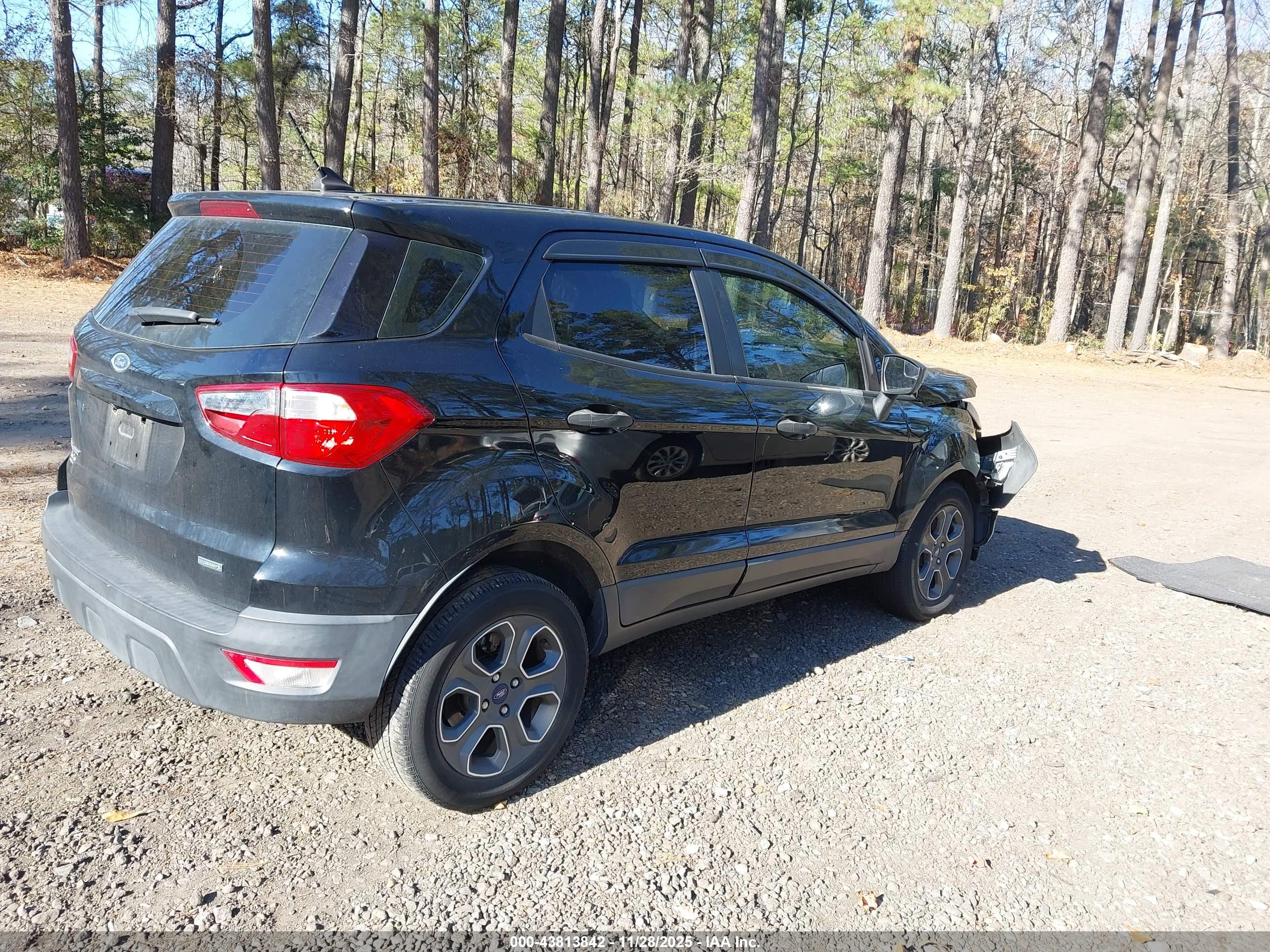 FORD ECOSPORT image 4
