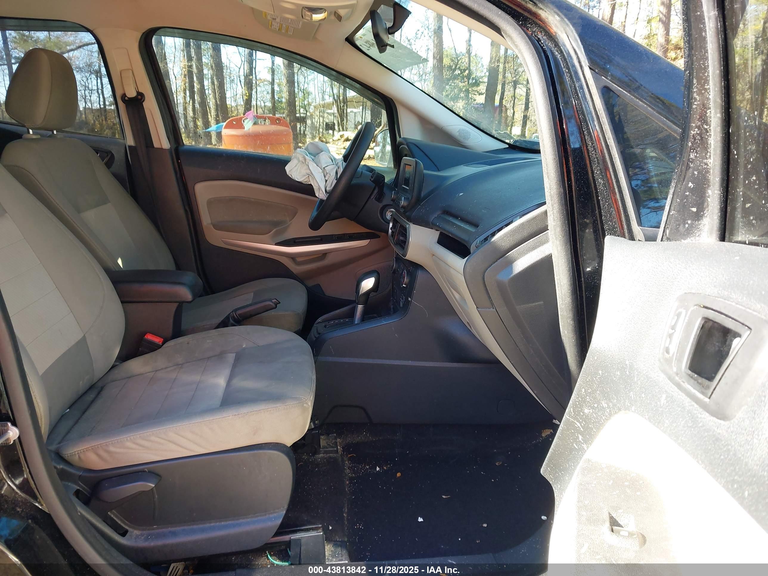 FORD ECOSPORT image 5