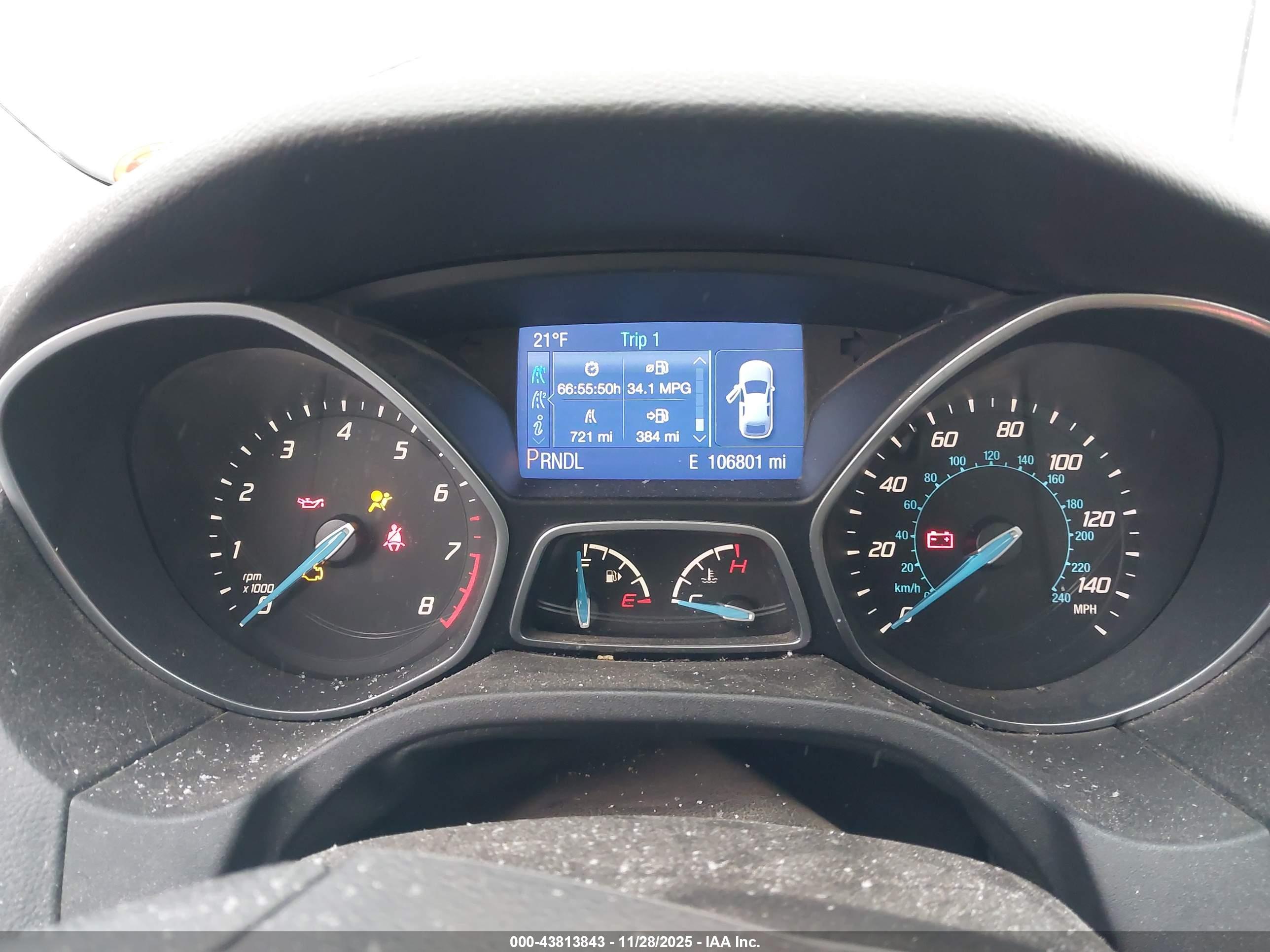 FORD FOCUS image 7