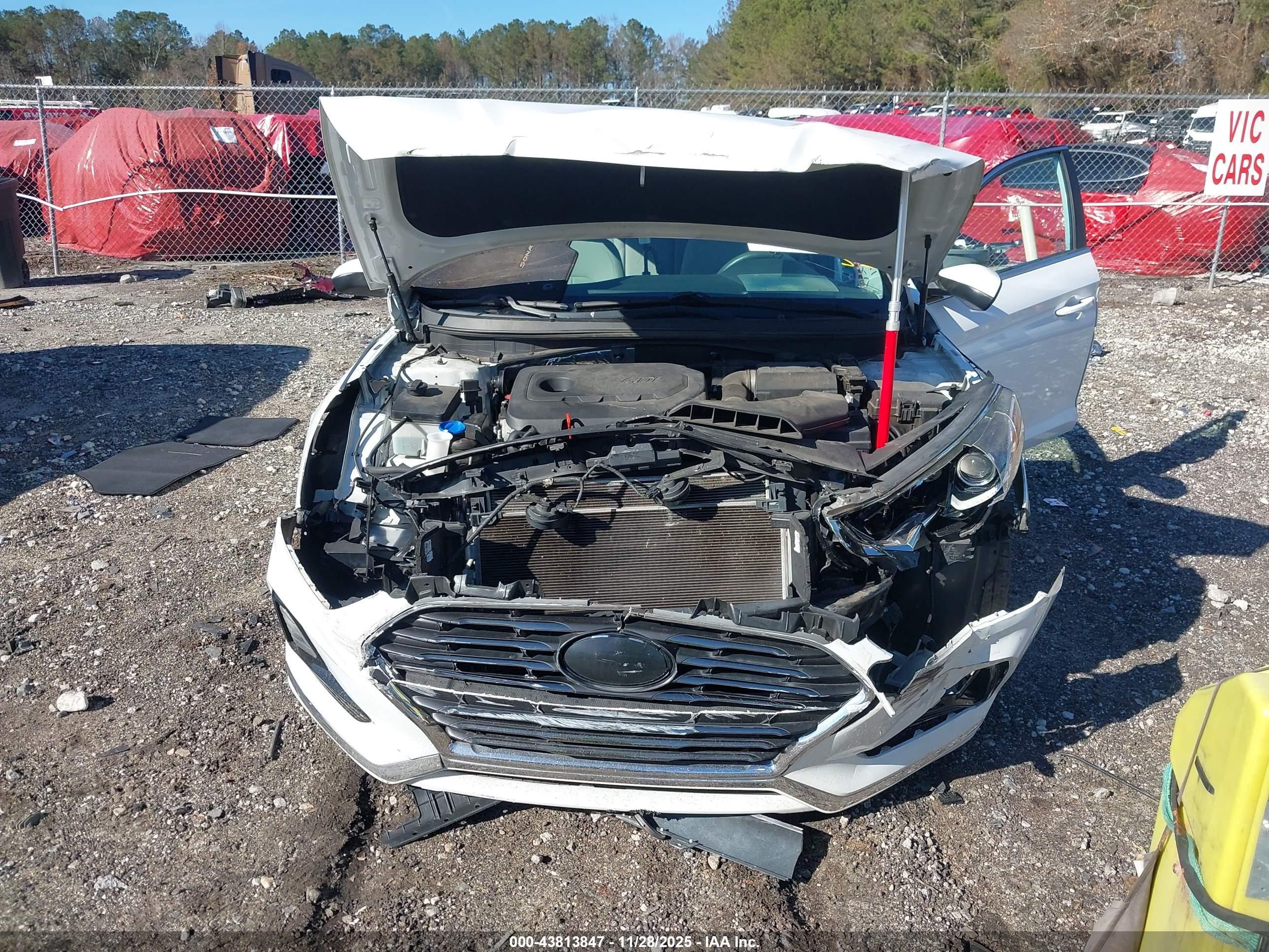 HYUNDAI SONATA image 6
