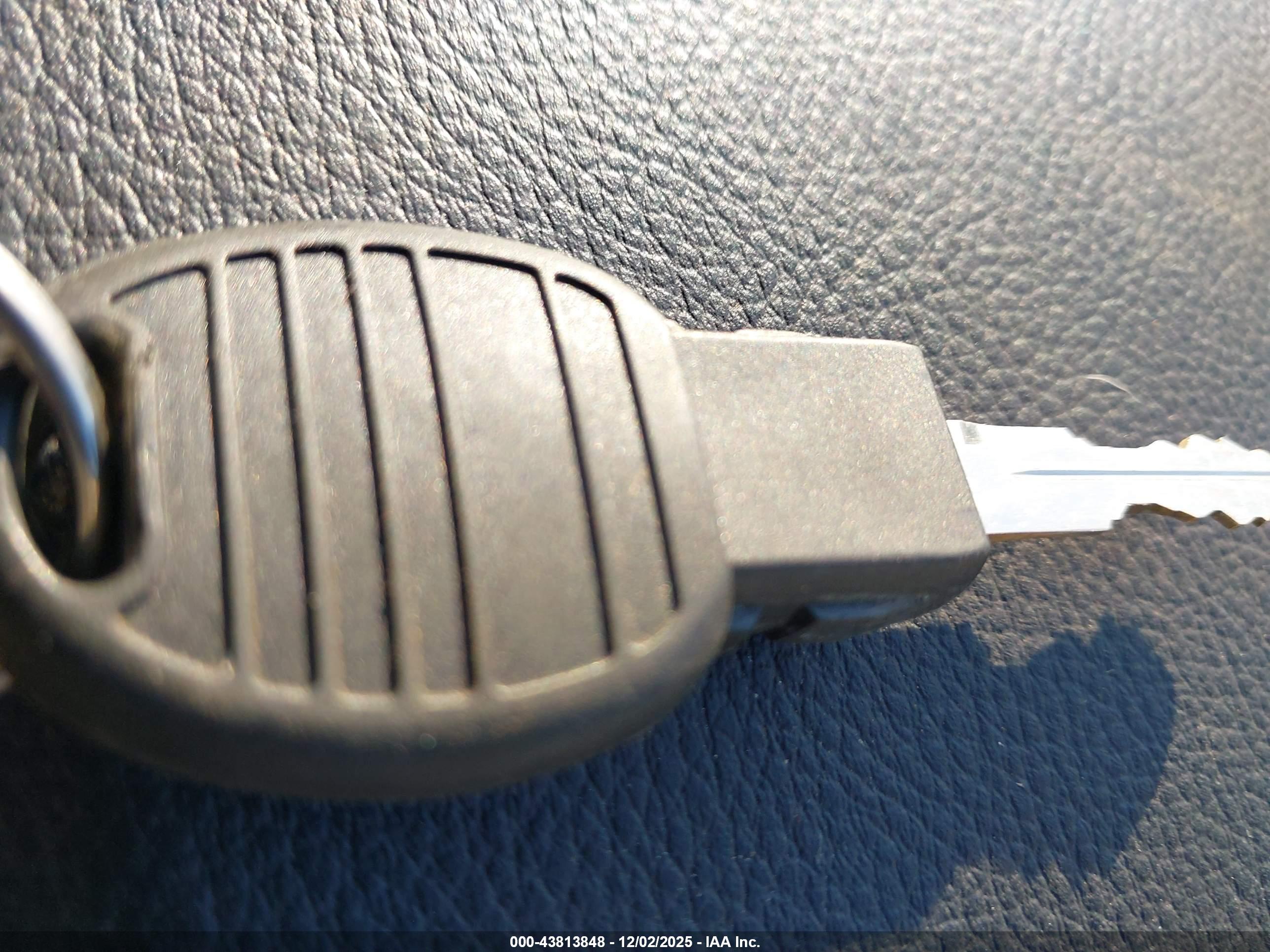 JEEP CHEROKEE image 11