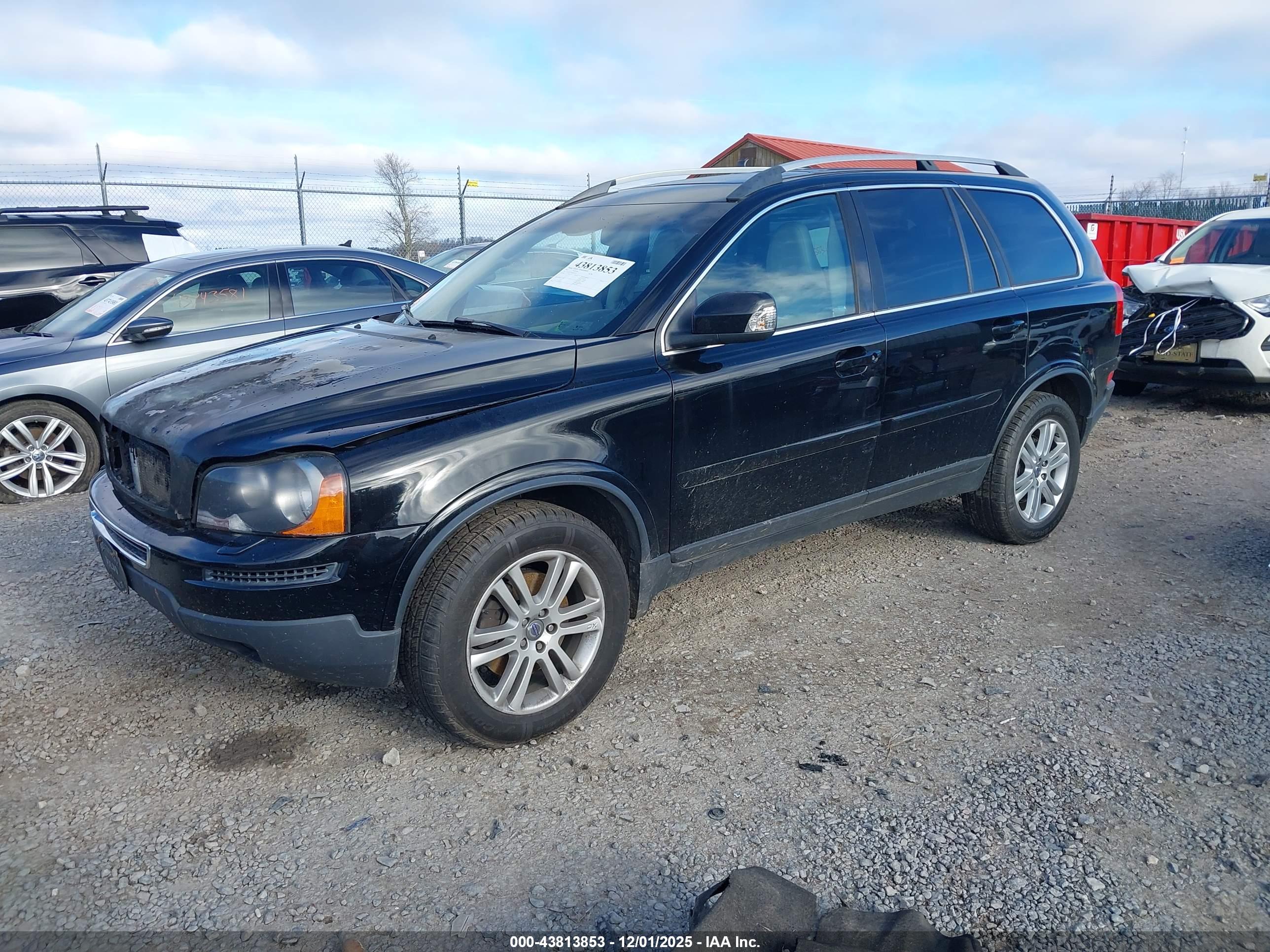 VOLVO XC90 image 2