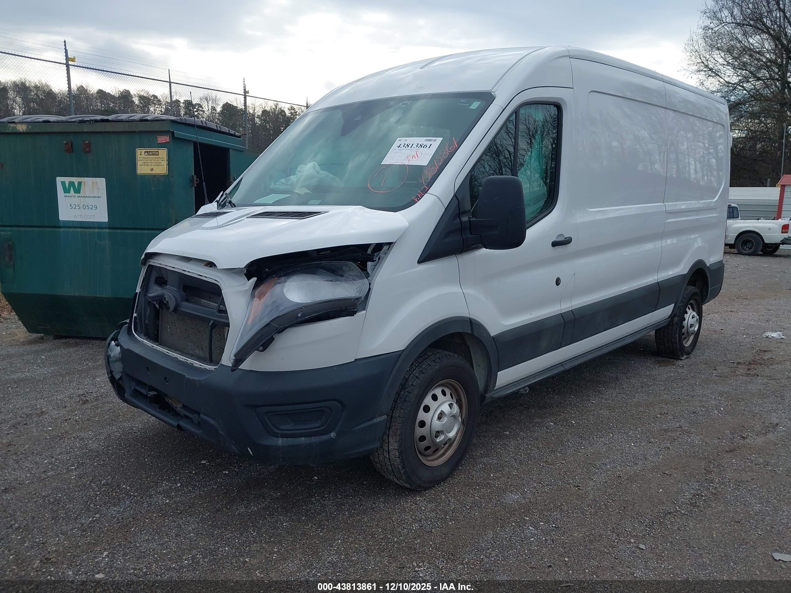 FORD TRANSIT-250 image 2