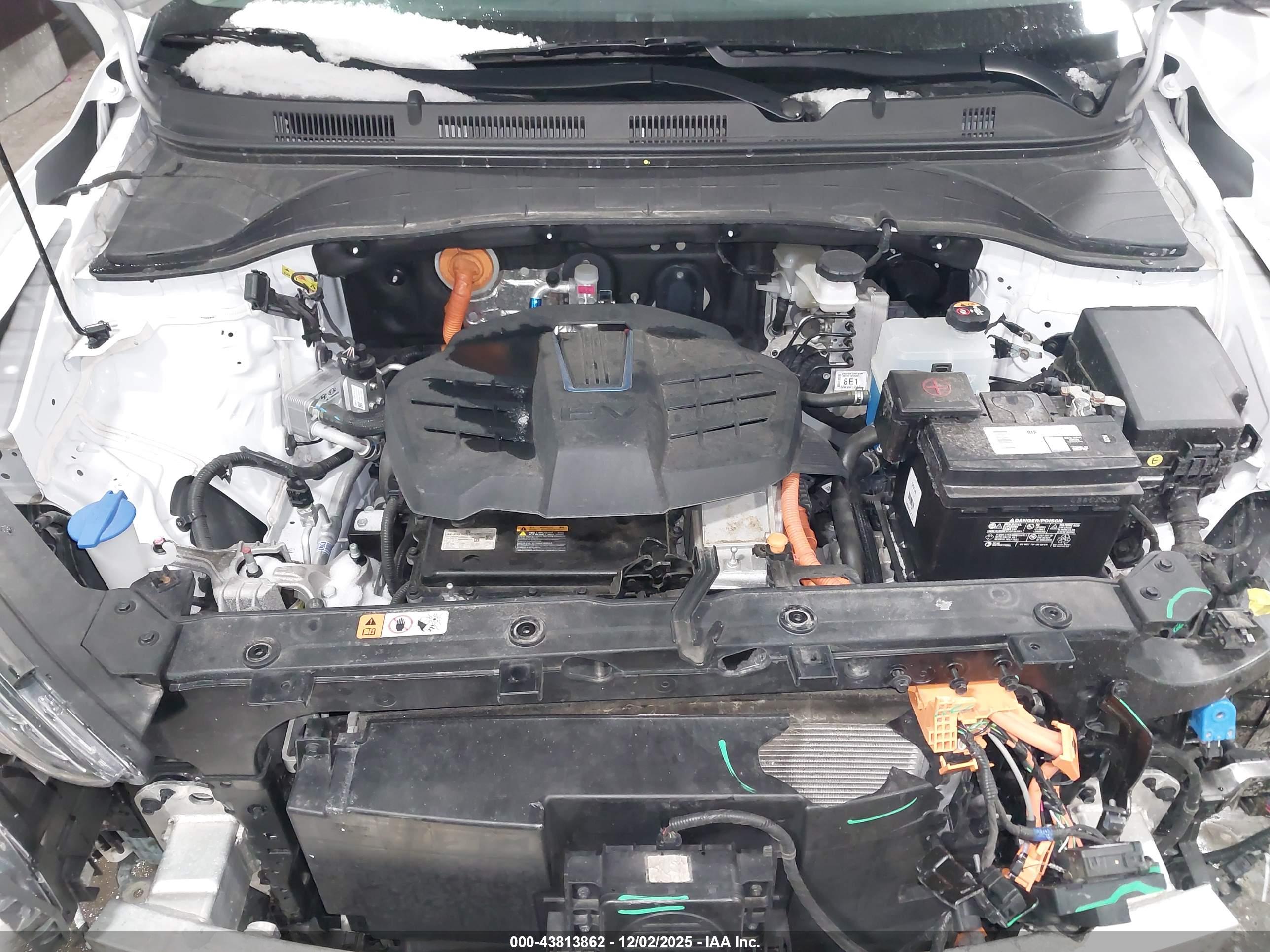 HYUNDAI KONA image 10