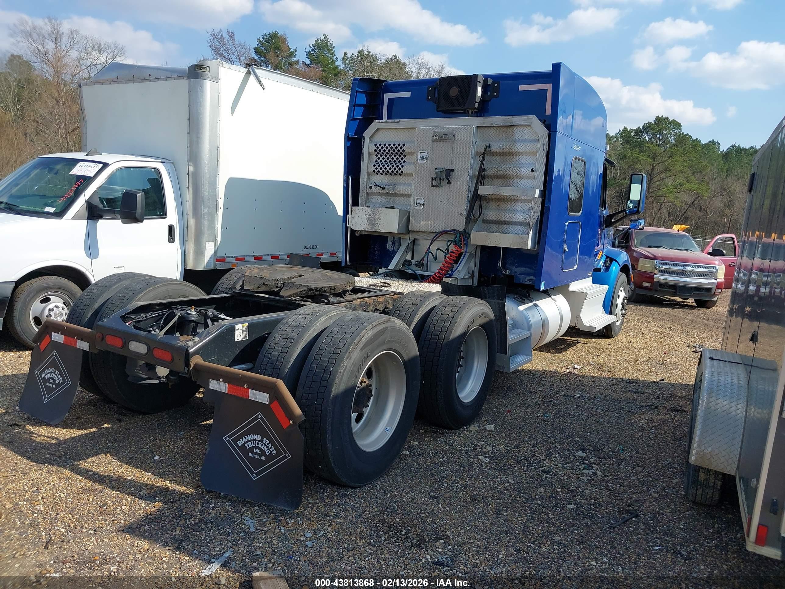 PETERBILT 579 image 4